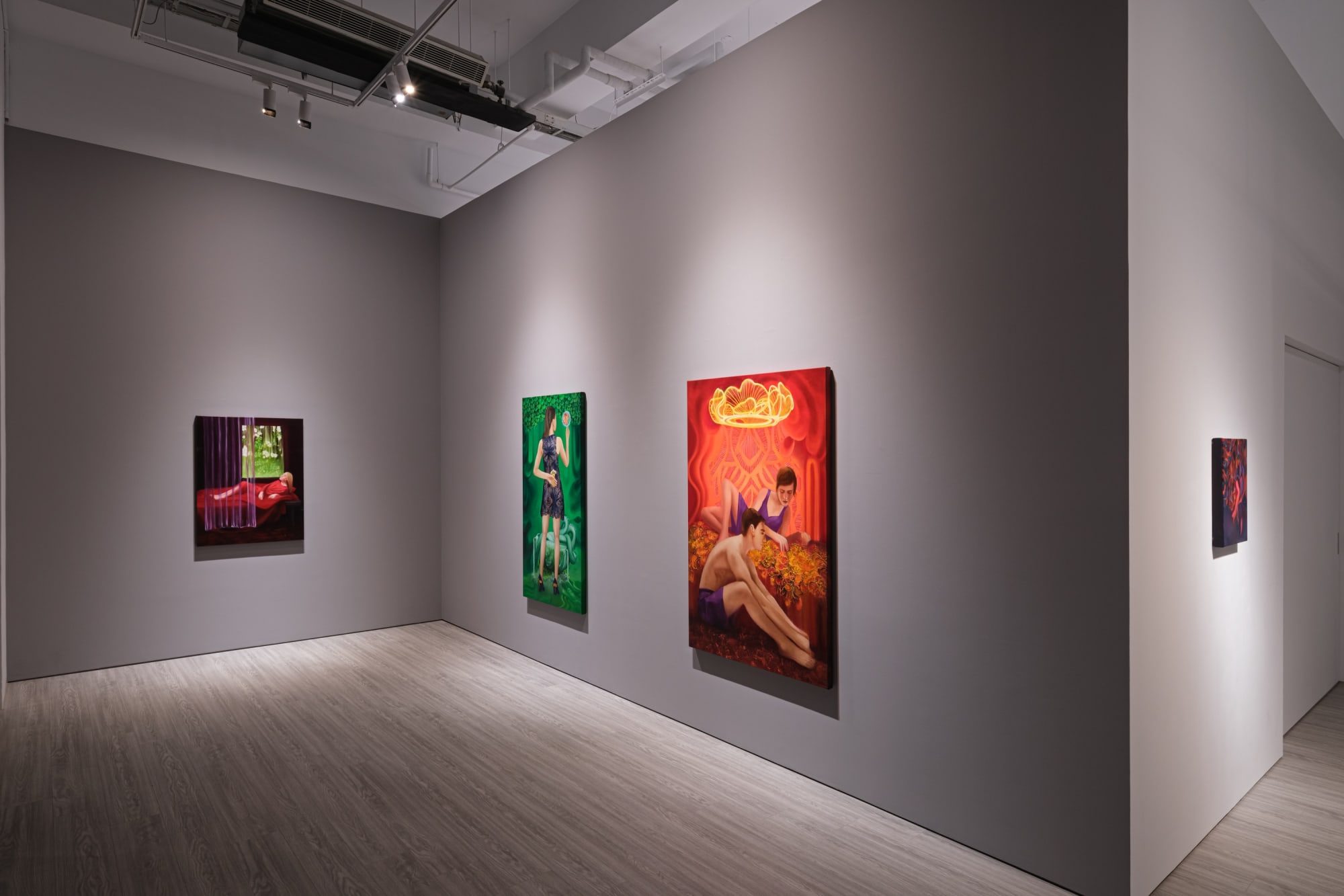 Project Room|Oana Farcas: Chemistry to Burn Bittersweet Romance