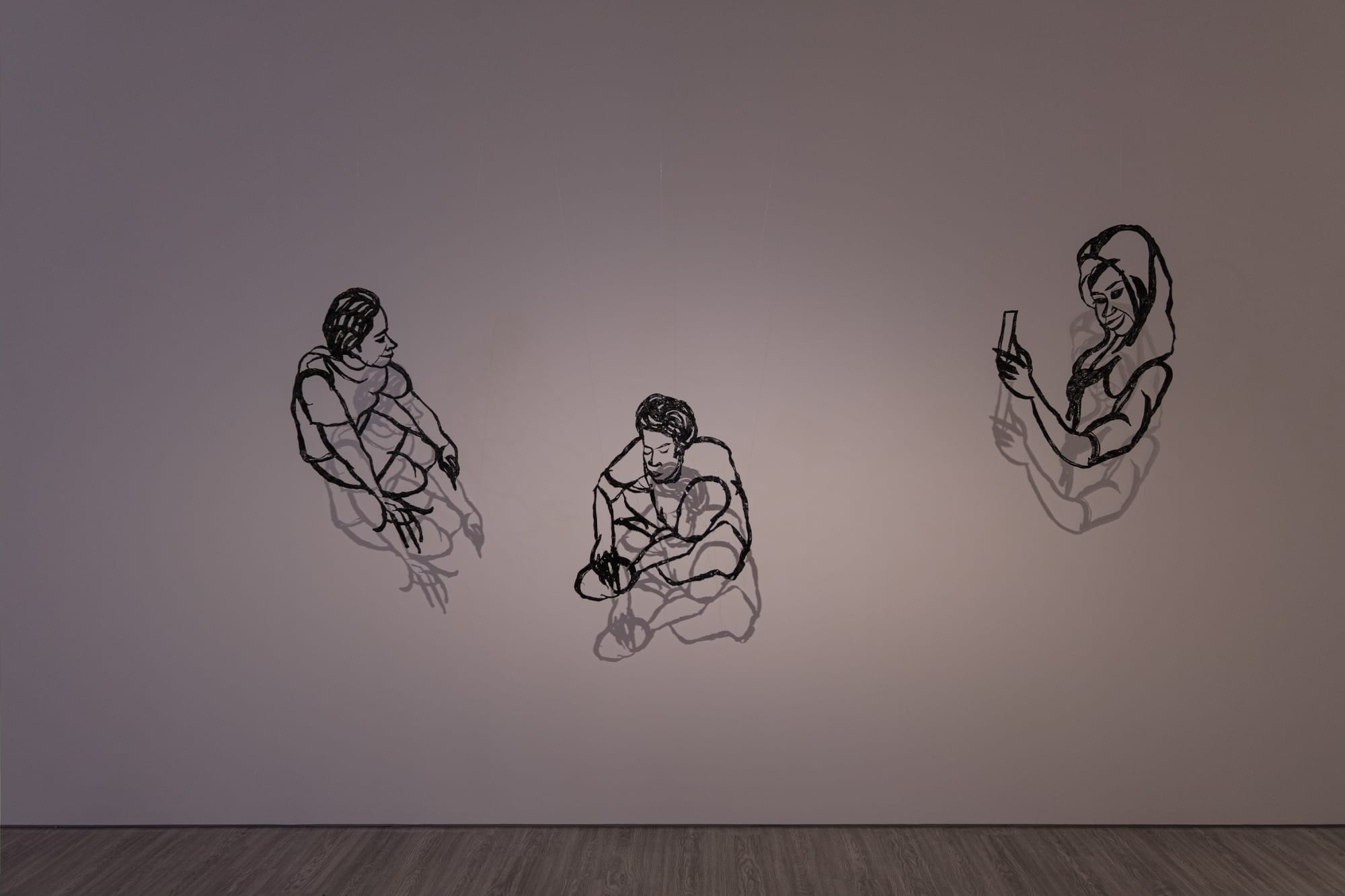 Lo Yi-Chun: Black · Gold · White