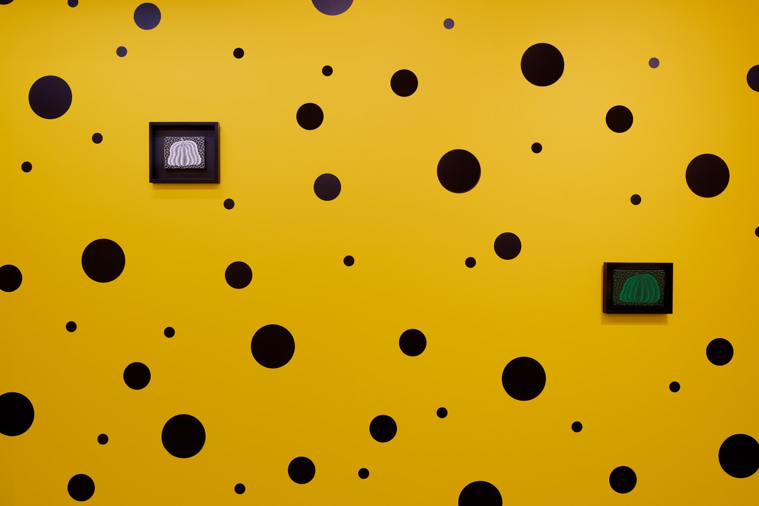 Yayoi Kusama: Small Pumpkin Paintings