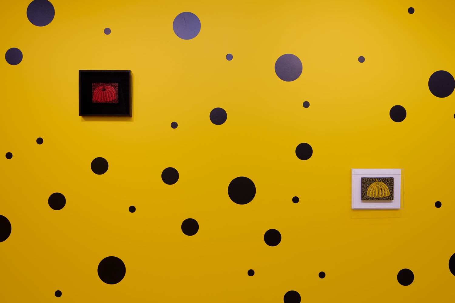 Yayoi Kusama: Small Pumpkin Paintings