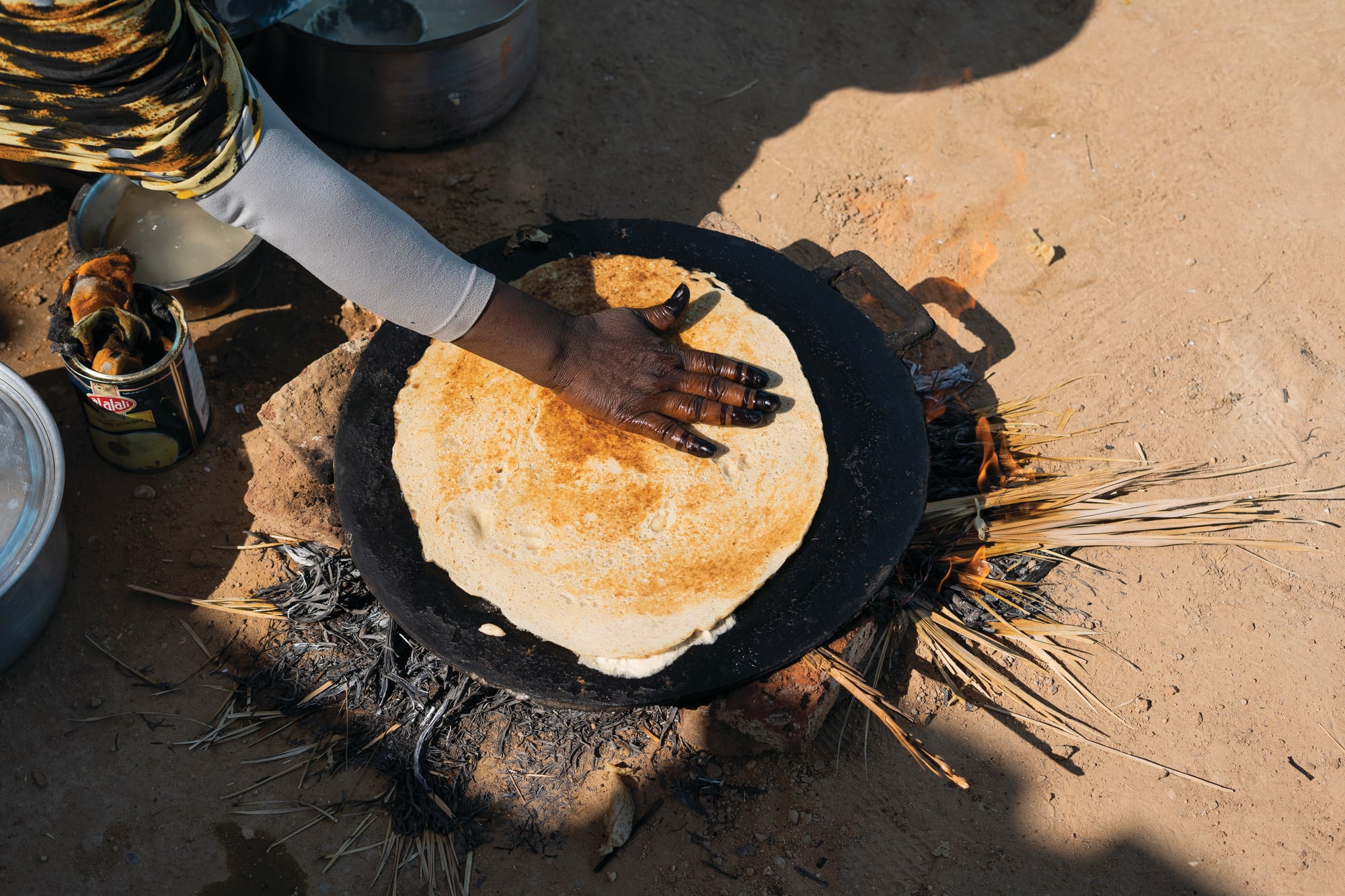 The Sudanese Kitchen - Omer All Tigani | Sudanese Art & Culture | Almas Art Foundation Works in Exhibition