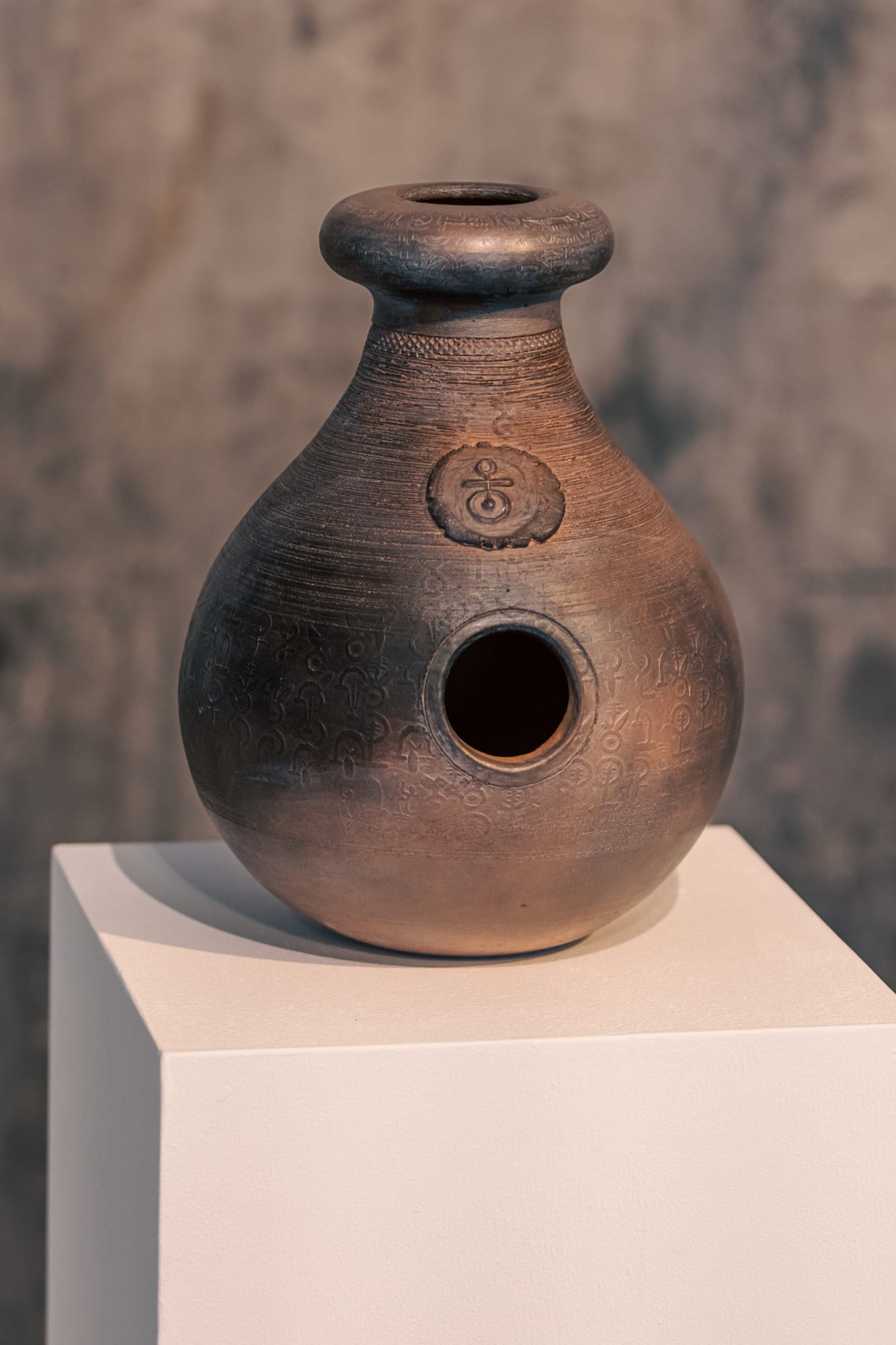 Andile Dyalvane works in his studio in Cape Town, Film Shoot | Andile Dyalvane | Almas Art Foundation