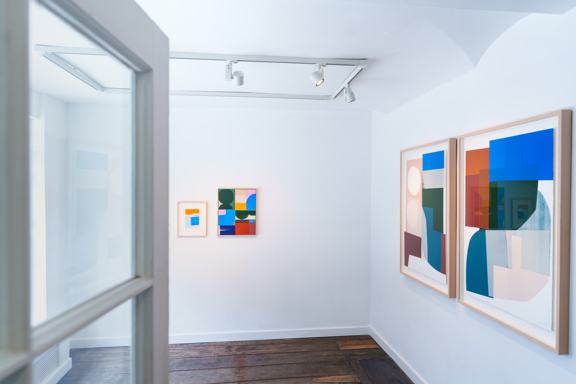 Jonathan Lawes | Surfaces