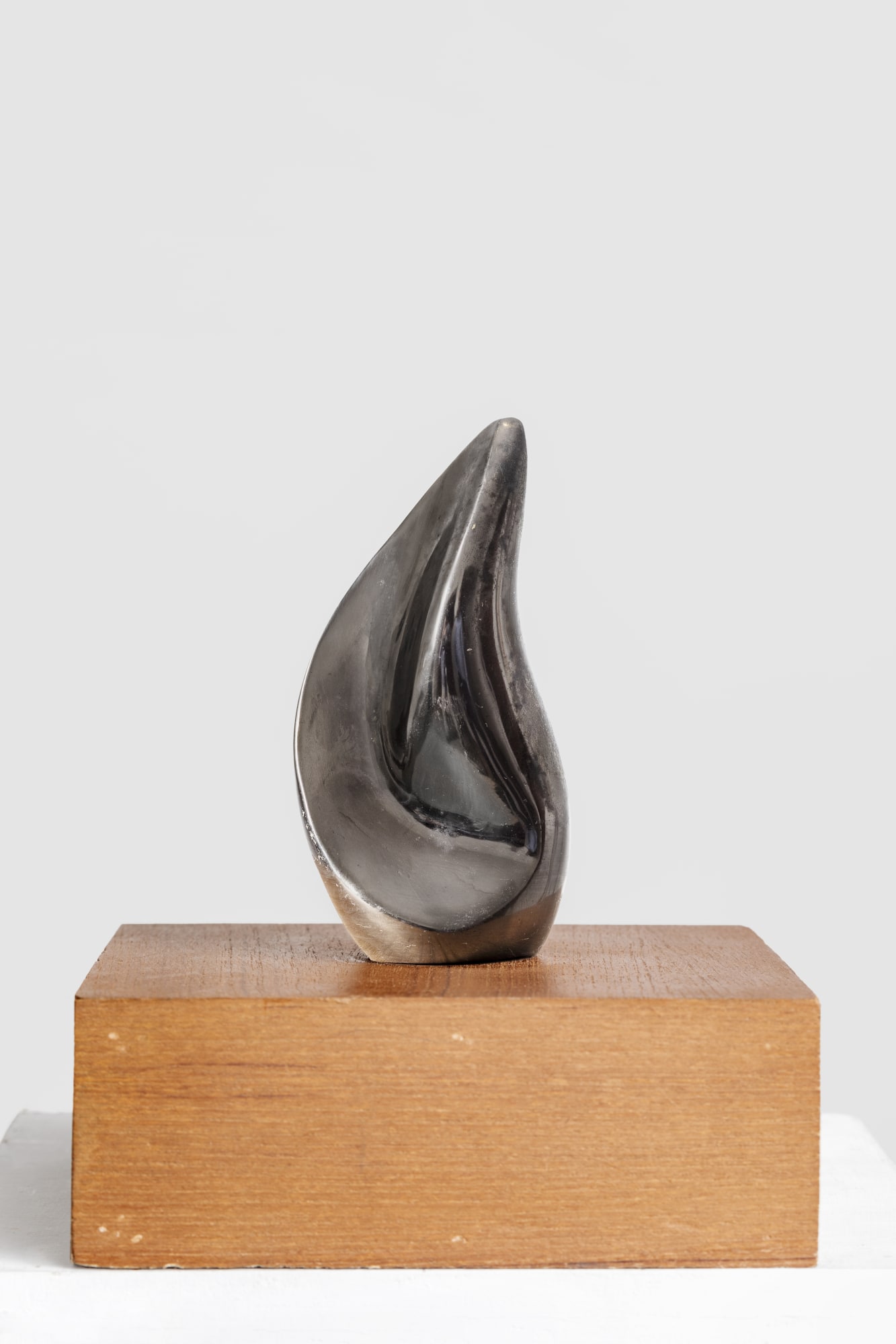 Seated Figure Brass 8.5 x 7 x 7 in