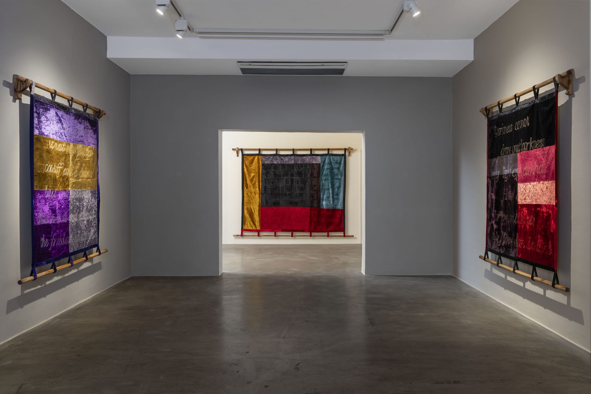 Anita Dube: तिमंजला घर Three Storey House