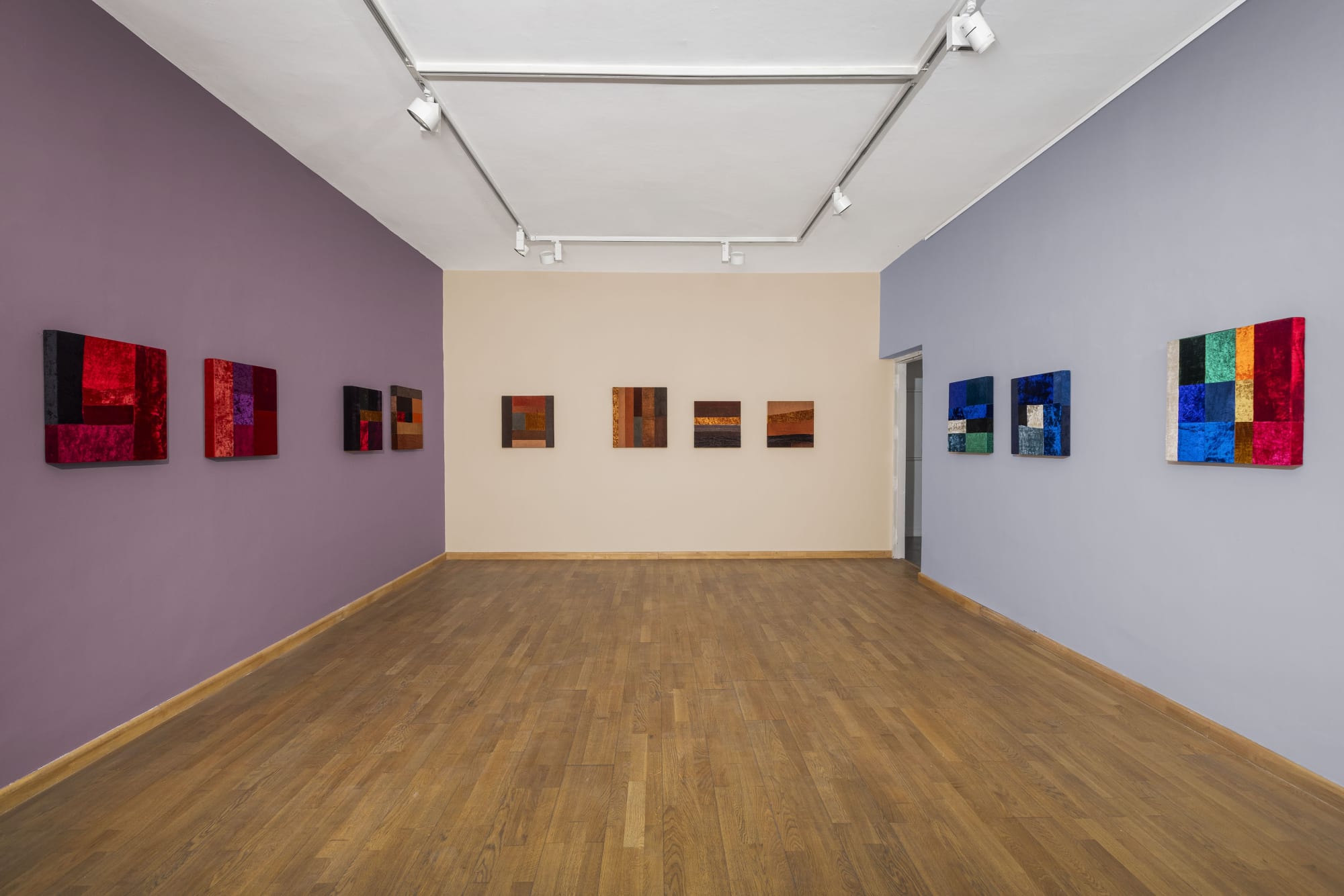 Anita Dube: तिमंजला घर Three Storey House