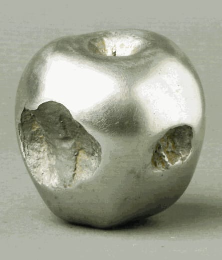 Alexander de Cadenet | Retrospective Book Launch x King Richard III Skull Portrait