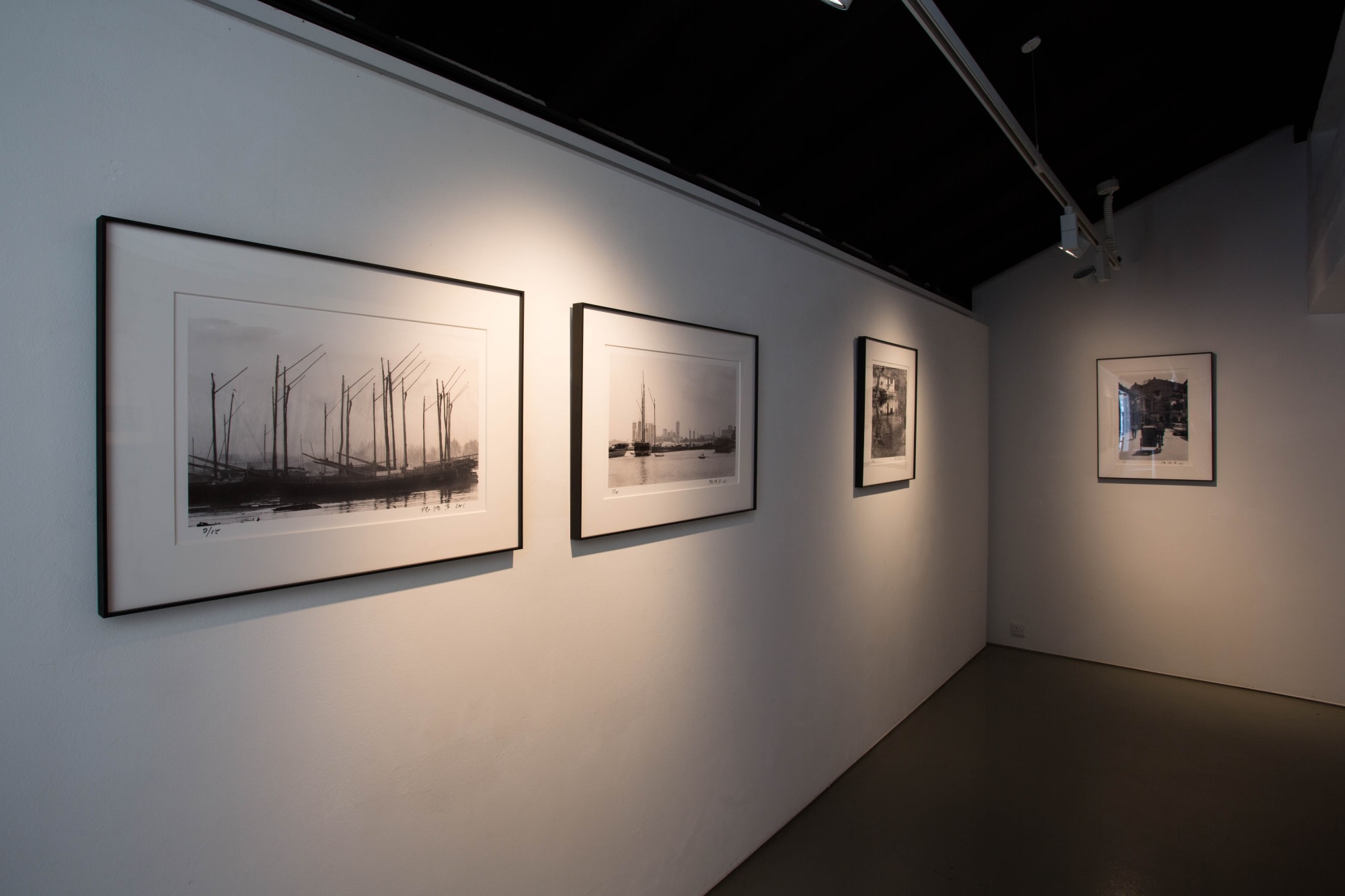 Loke Hong Seng: A Social Portrait of Singapore The Critical Years