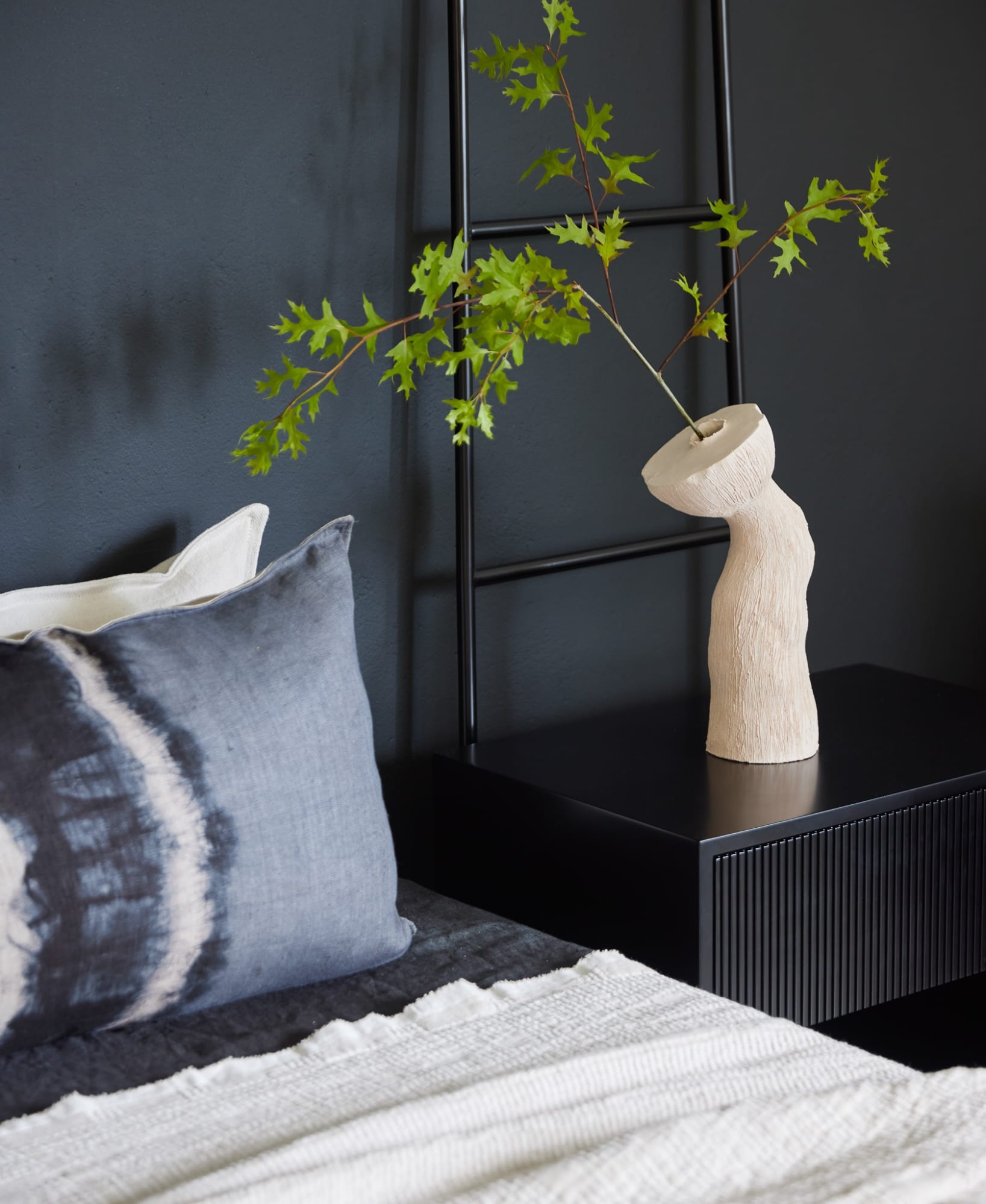 Jan Ernst, Florescentia, 2021. Intallation view