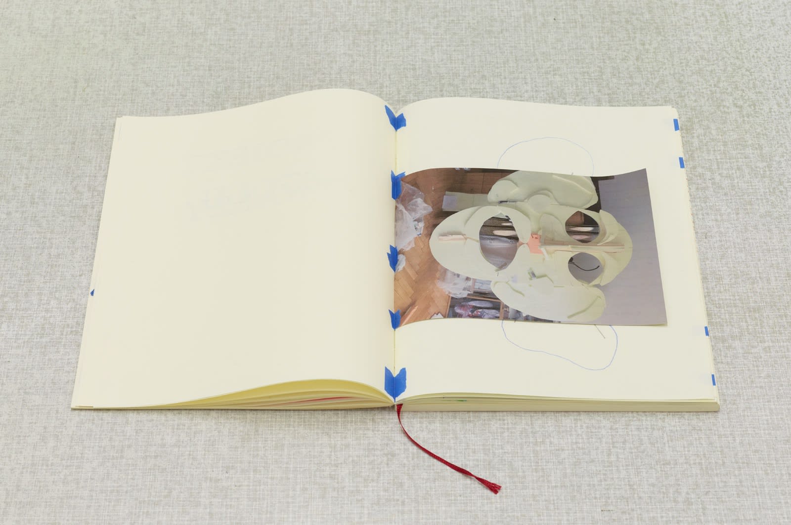 PRZEMEK BRANAS Bez tytułu, 202127 x 21 cm | 10 5/8 x 8 1/4 in