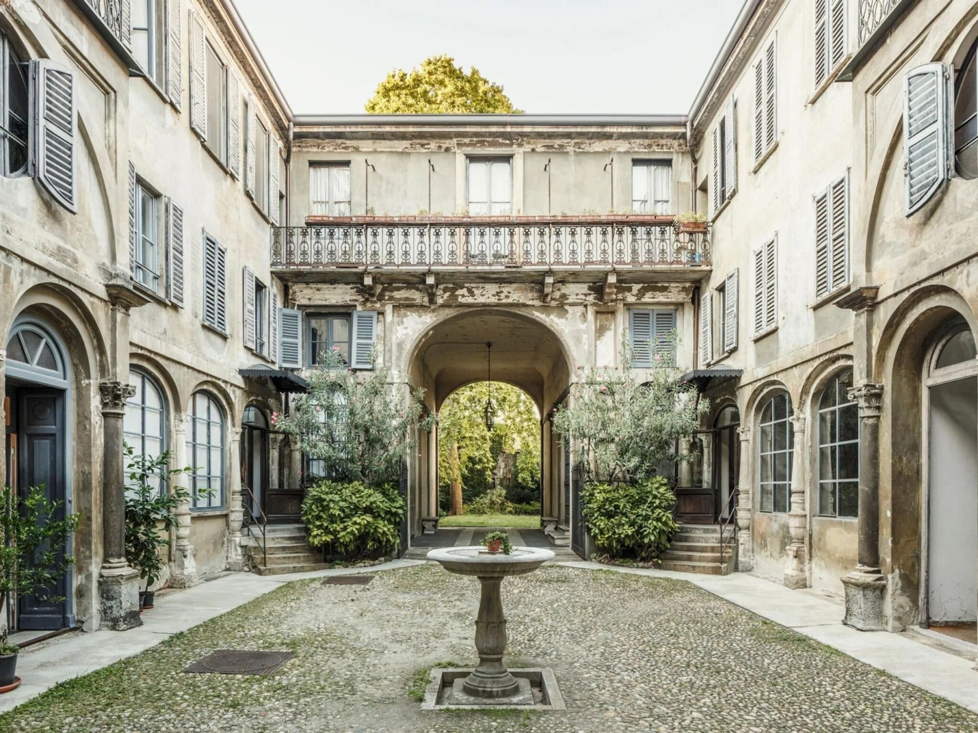 ERA GALLERY - VIA ROSSINI 3, MILAN ITALY