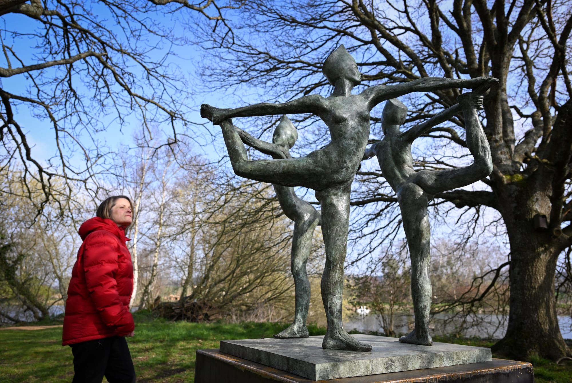 The Three Graces by David Williams-Ellis Photo by Finnbarr Webster