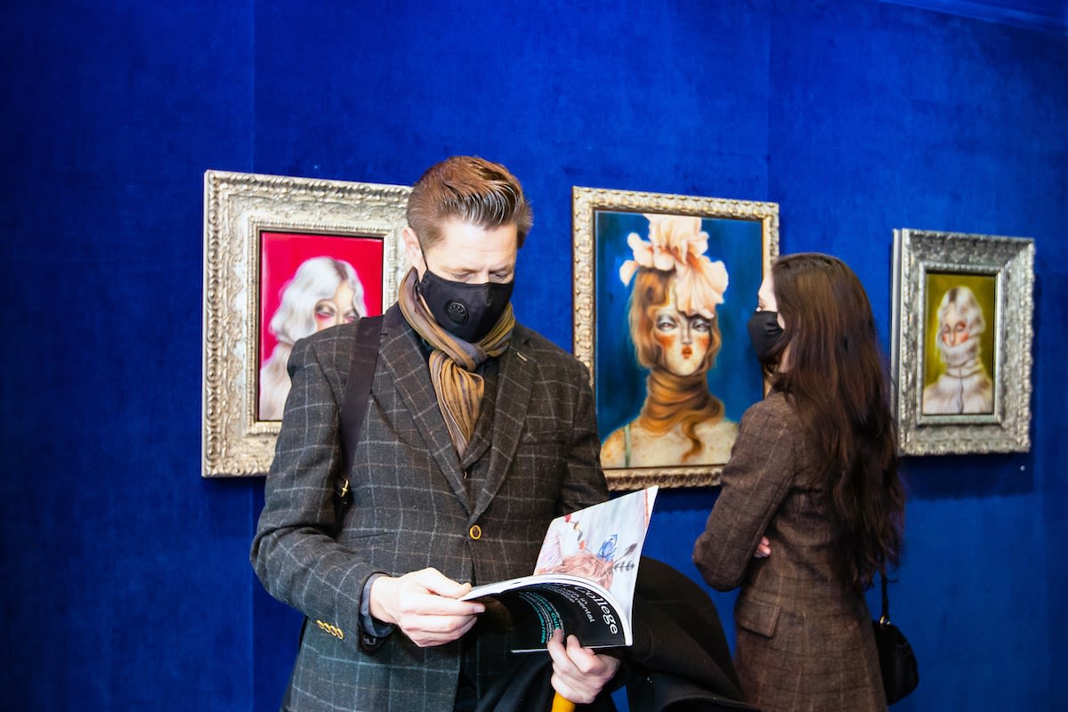 MISS VAN: Pale Moonlight Muses