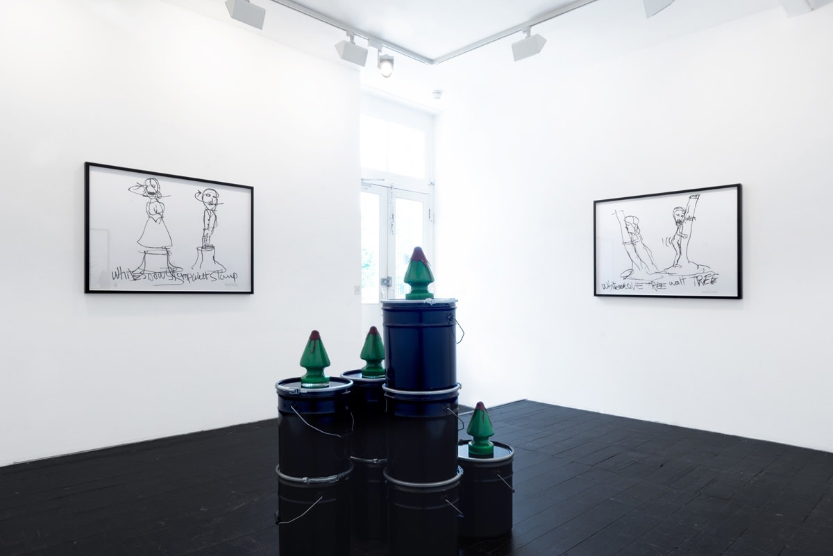 Tree Green Plug Bottle Whisky Bucket Black