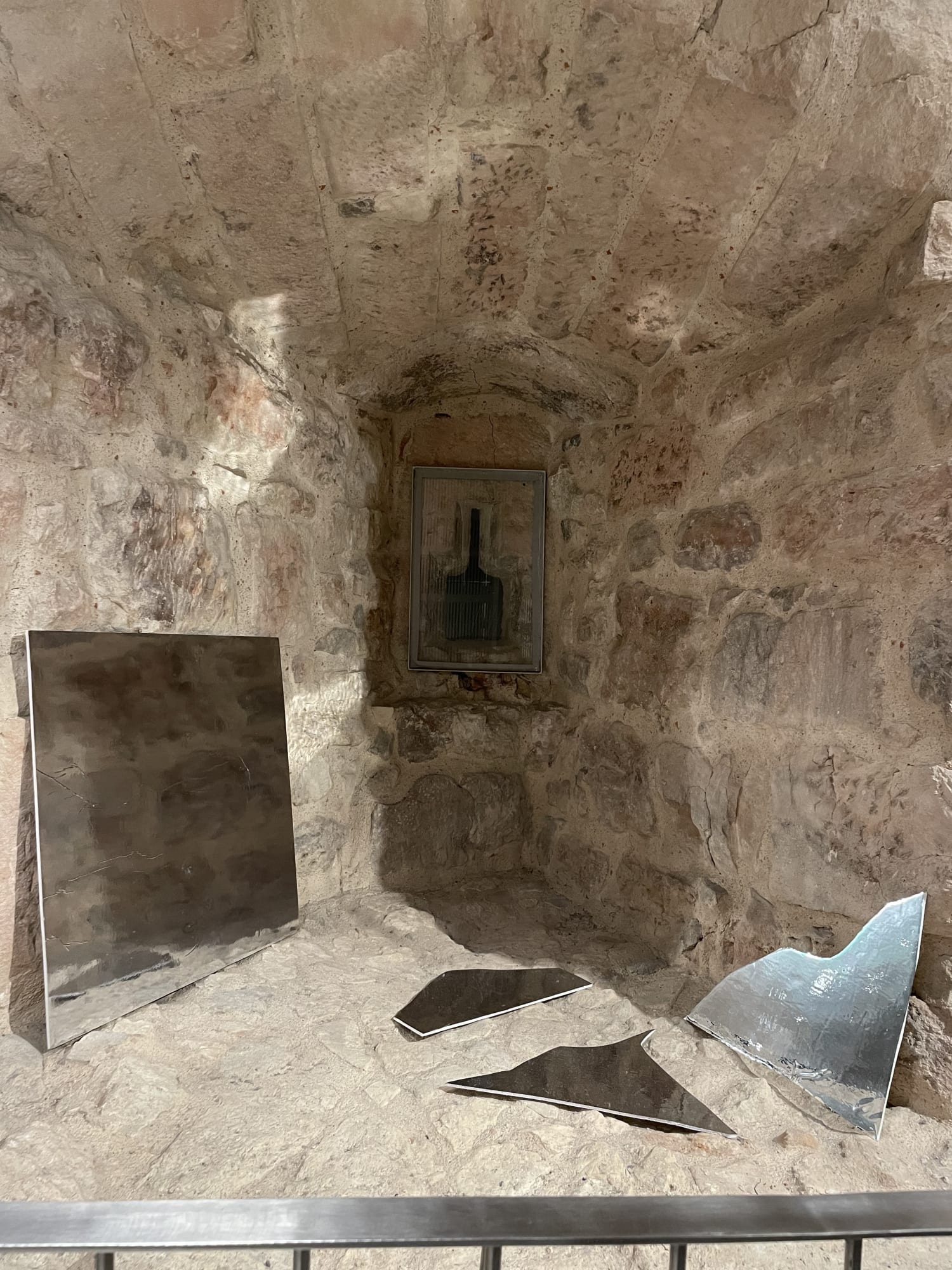 INNER SPACE Inhabited space & Unbound spaces