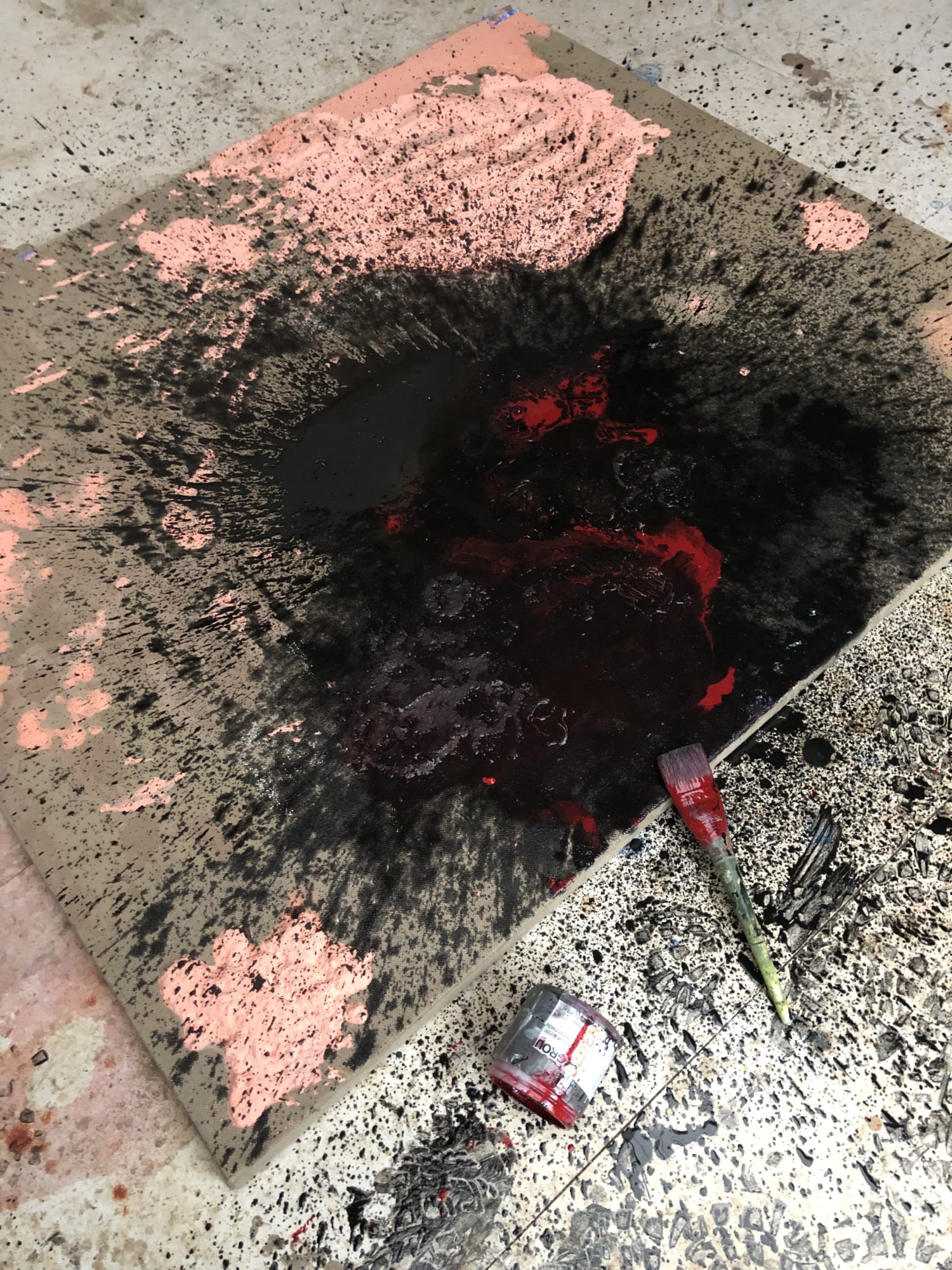 Madeleine Hatz | Wallpaper for a Queen – Destroyed