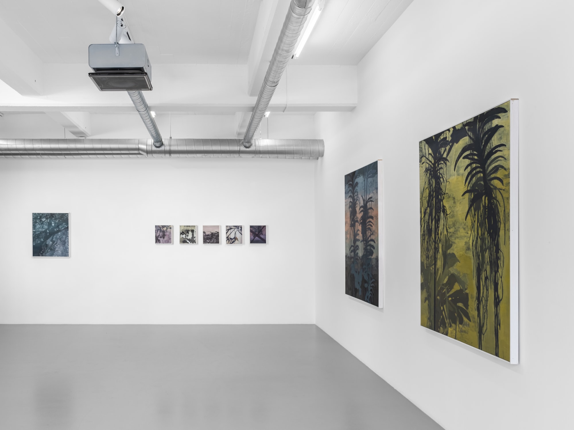 Installation view, Alexandra Kern, Bortom alldeles nära, 2024, Galleri Duerr. Photo: Jean-Baptiste Béranger.