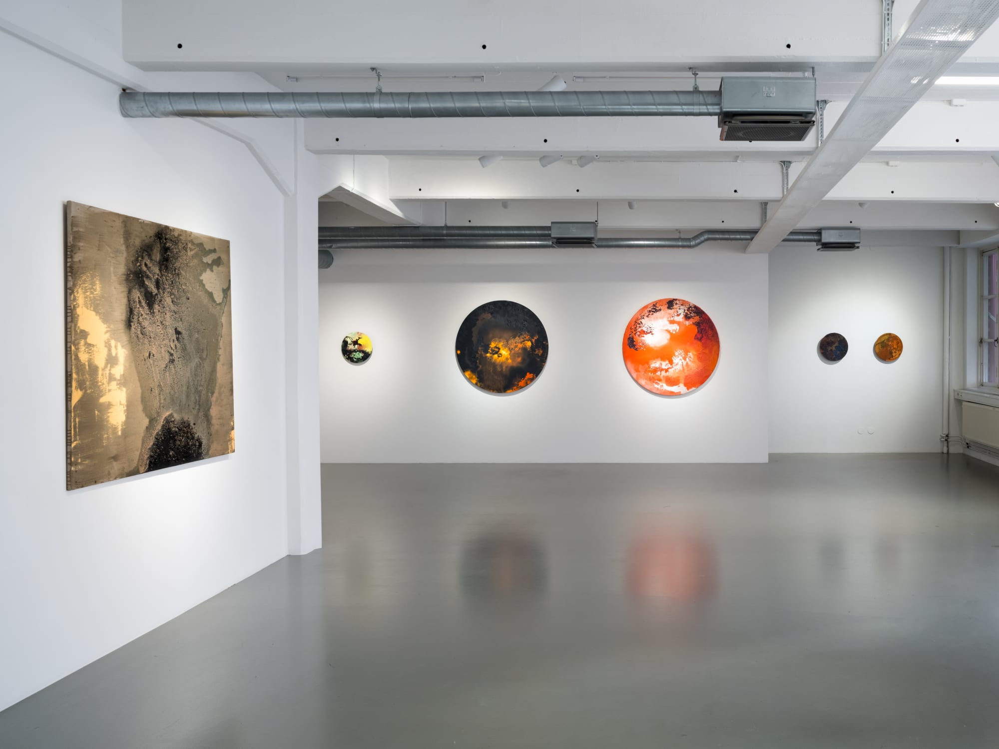 Installation view, Madeleine Hatz, Sea Change, 2024, Galleri Duerr. Photo: Jean-Baptiste Béranger.