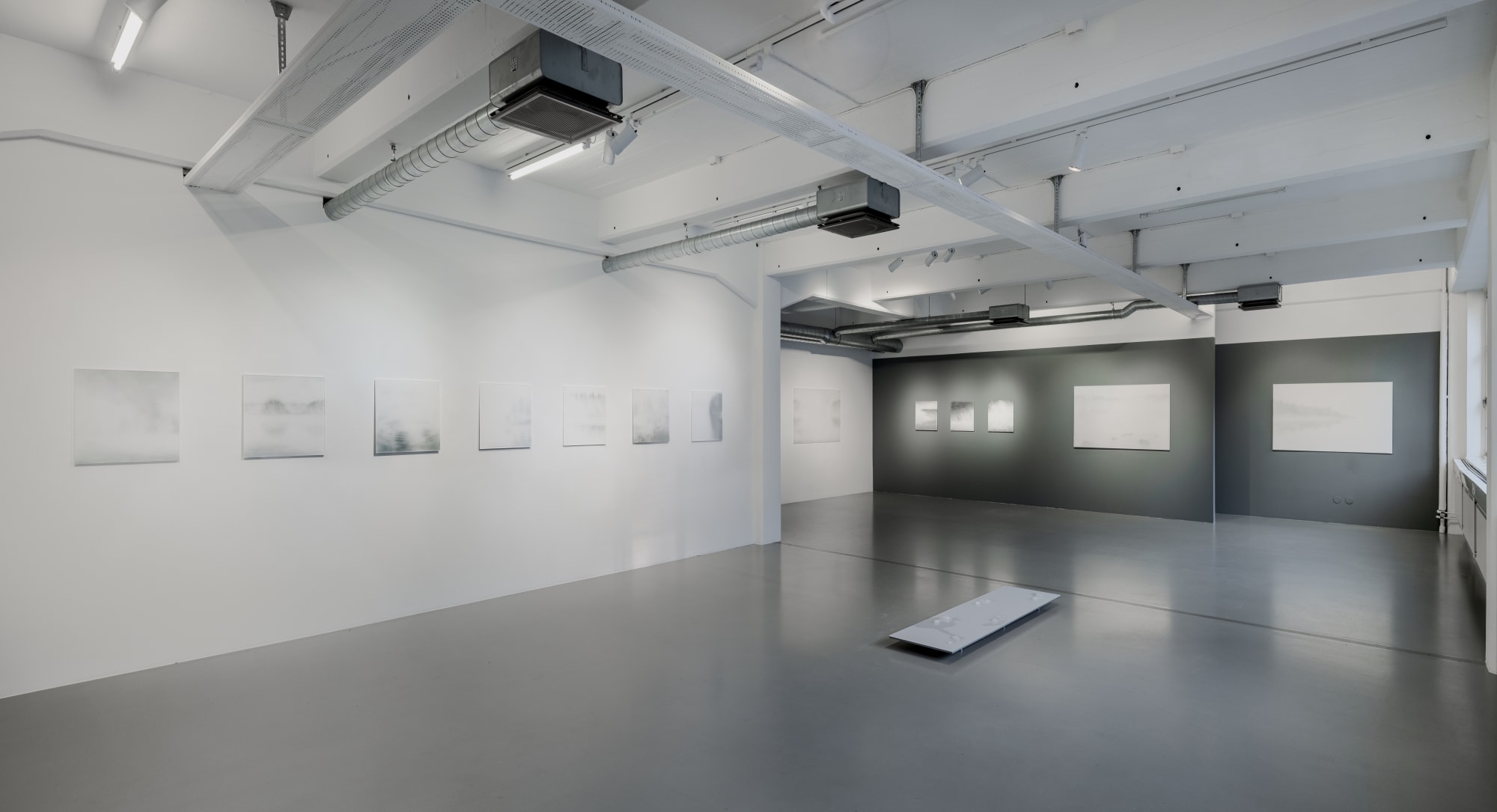Installation view, Tina Eskilsson, Dripping Point, 2024, Galleri Duerr. Photo: Jean-Baptiste Béranger.