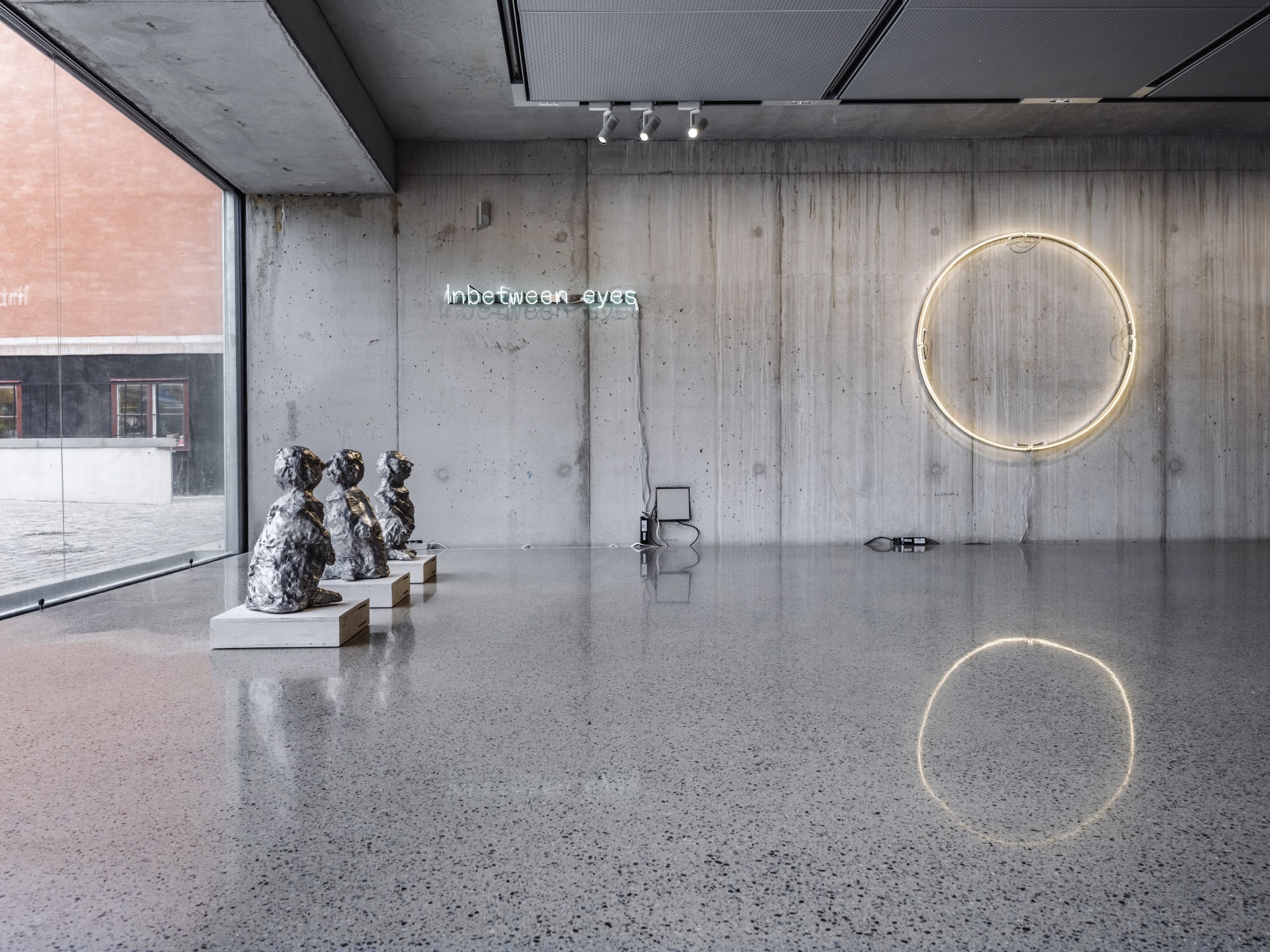 Installation view, Karin Lind, Market Extended, 2025, Galleri Duerr. Photo: Jean-Baptiste Béranger