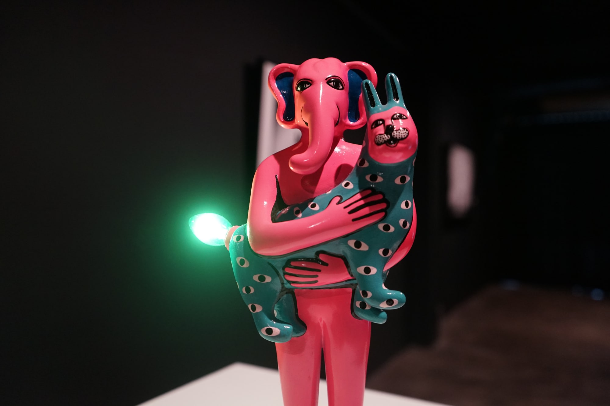 Art Cart 04: Handle with care