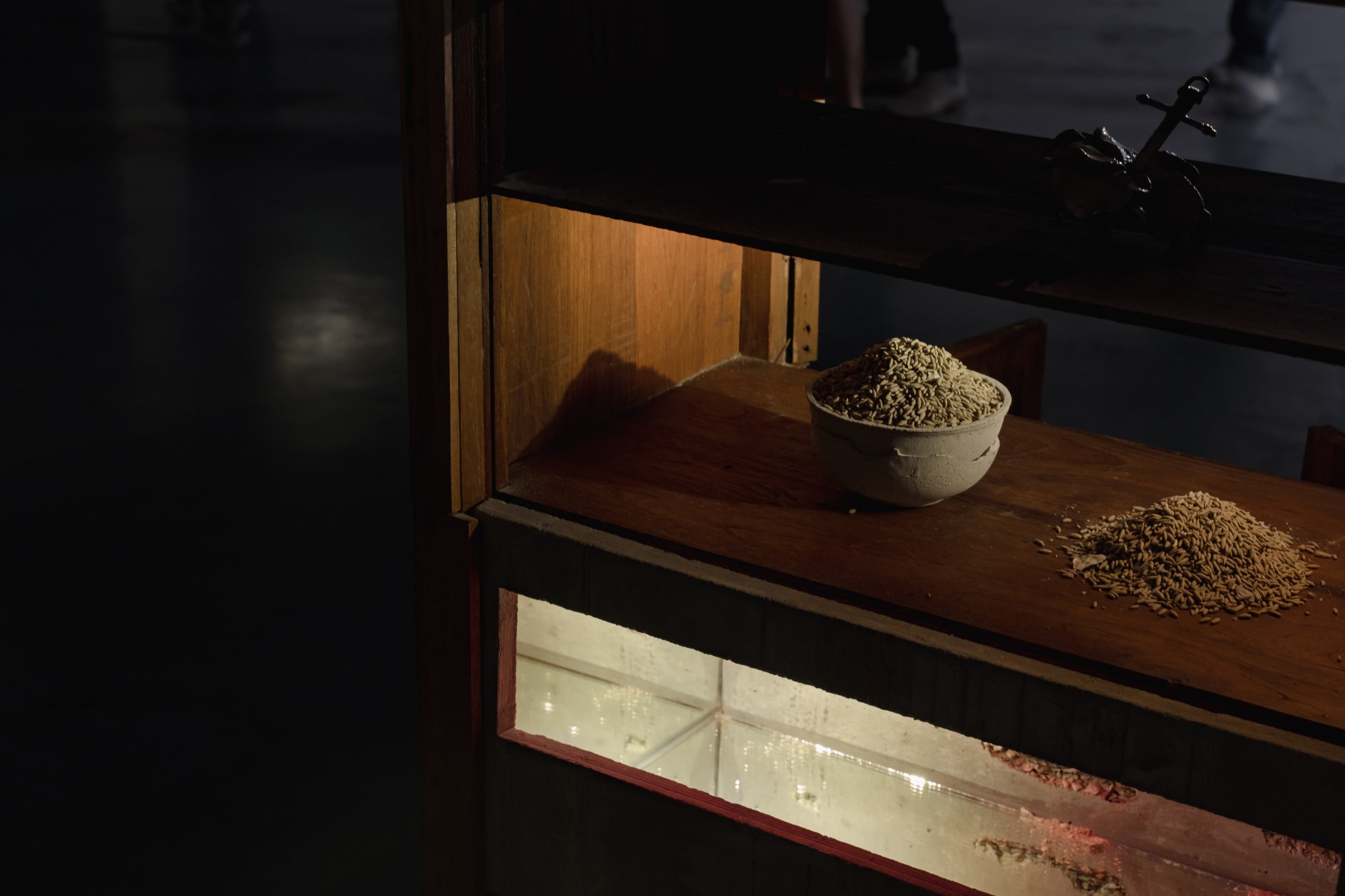 the FROZEN ธาราพันลึก