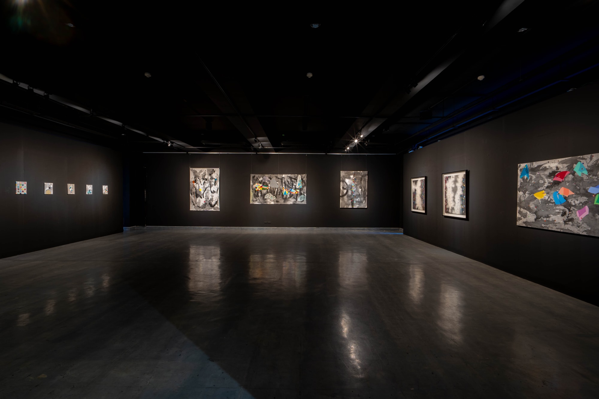 Coexisting Contradictions