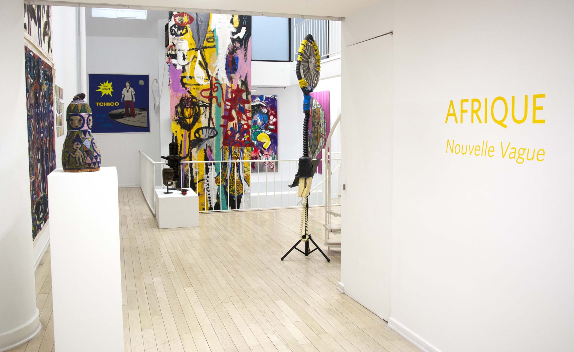 Afrique Nouvelle Vague: Bullets, Fetishes, Paintings, Graffiti,...