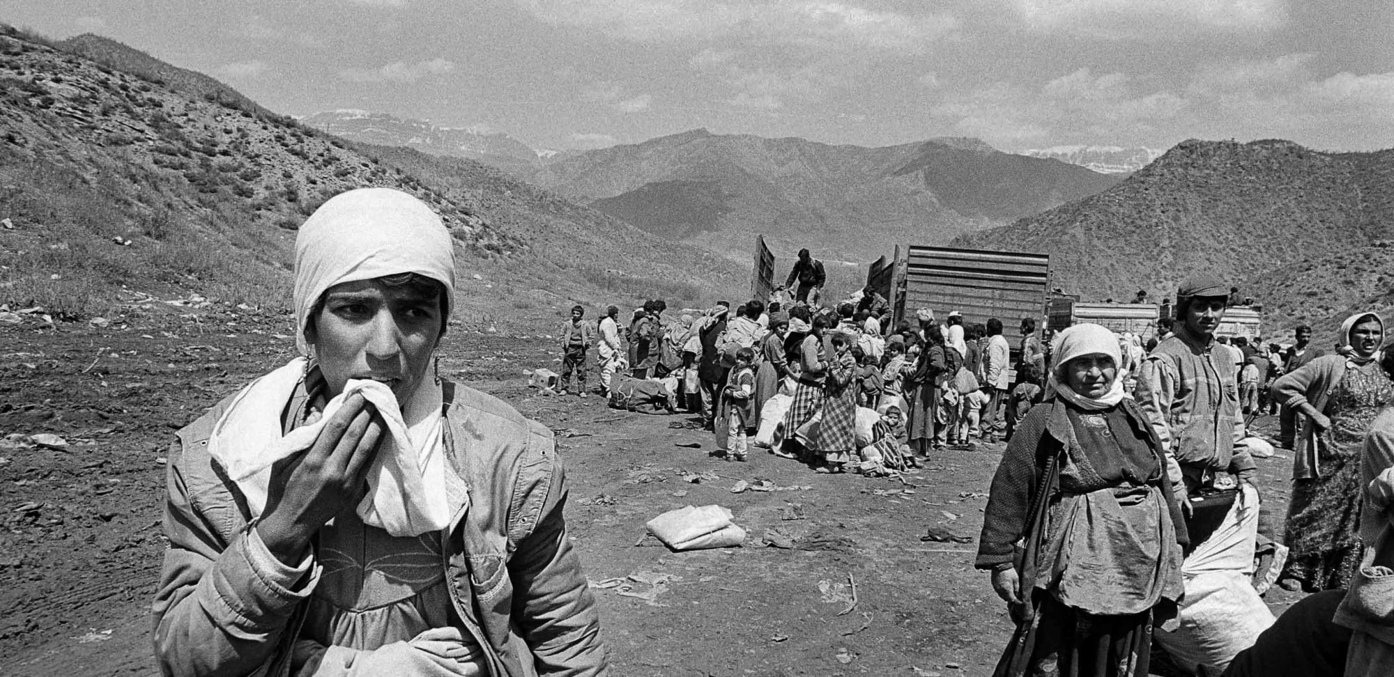 Gulf War Refugees. Kurdish families flee from Saddam Hussein's forces towards the end of the Gulf War. Farrell was the first Irish photographer to get back from the location. His dramatic images were used in all Irish newspapers. 18/4/1991. Photo: © Eamonn Farrell.