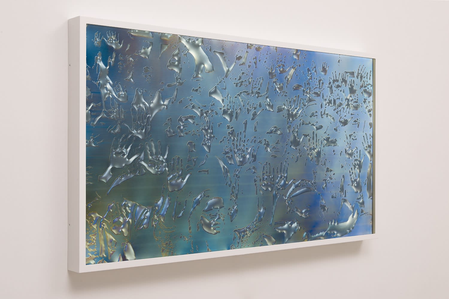 Matthew Brandt LCD 55.1, 2015 plastic resin on plastic with polarization lenses in LED lightbox frame 27-1/4 x 48-1/4 x 2-3/4 inches unique (MBr.18.0005.27)