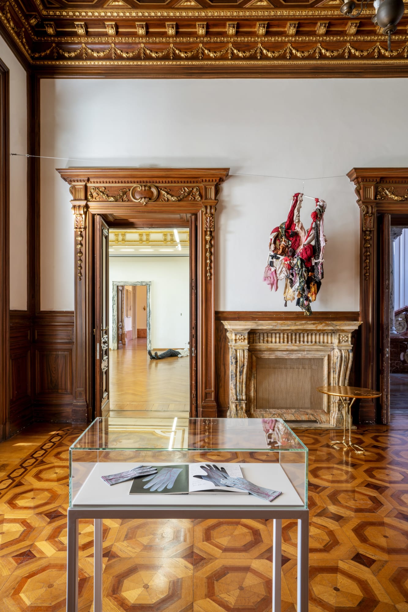 Meret Oppenheim & Ser Serpas