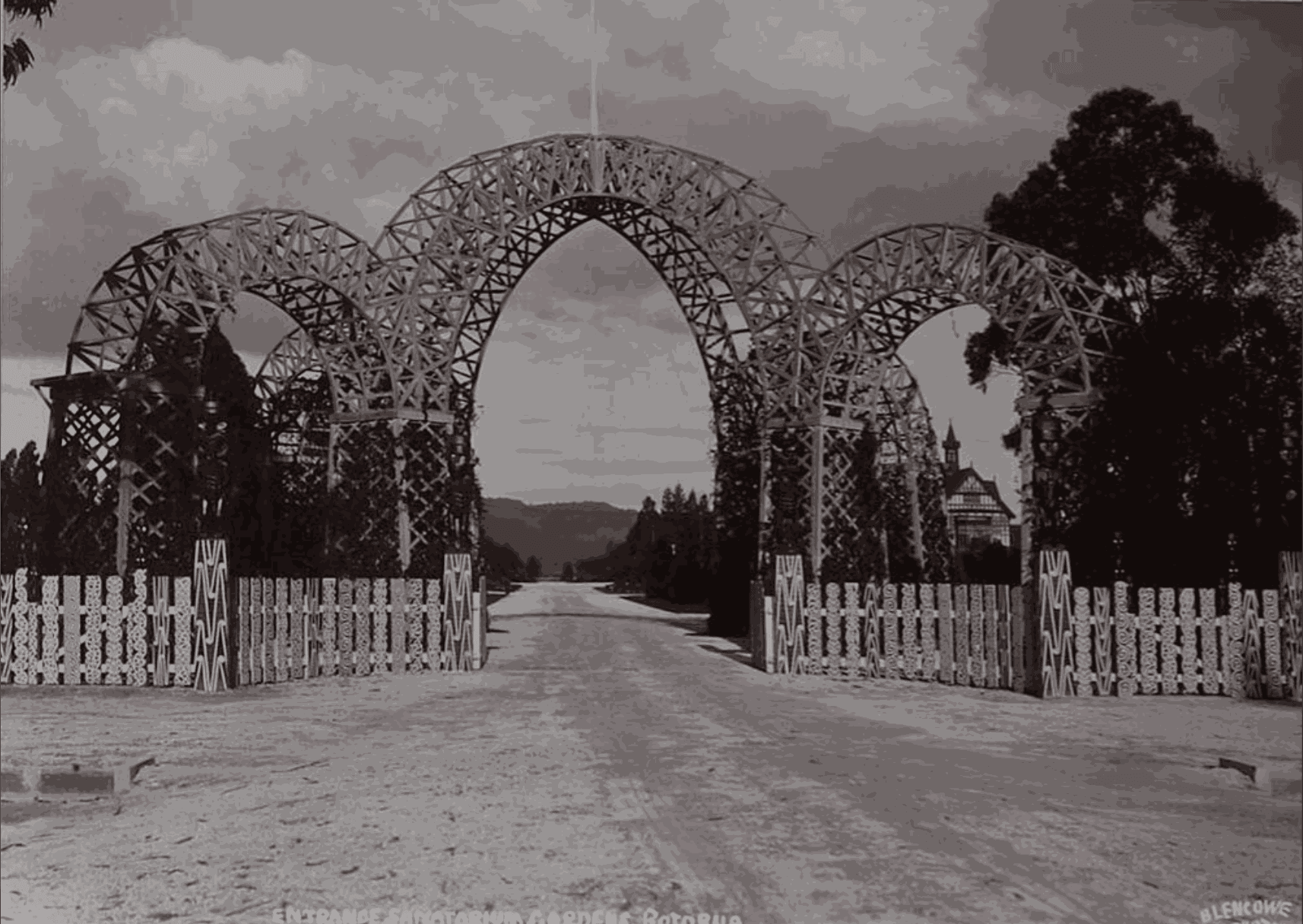 Paepaehakumanu Motutara | Government Gardens