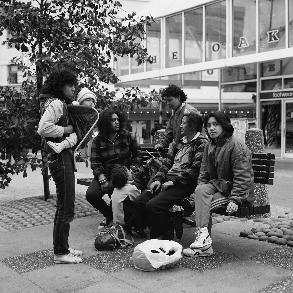 Ans Westra Cuba St, Wellington, 1987 Archival pigment inks on Hahnemuhle paper 380 x 380 mm Edition of 25 ______