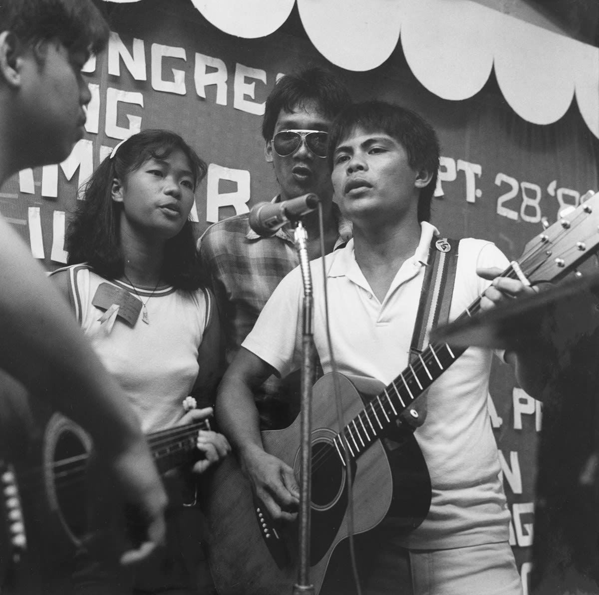 Ans Westra Philippines, 1986 Framed silver gelatin 276 x 278 mm ______