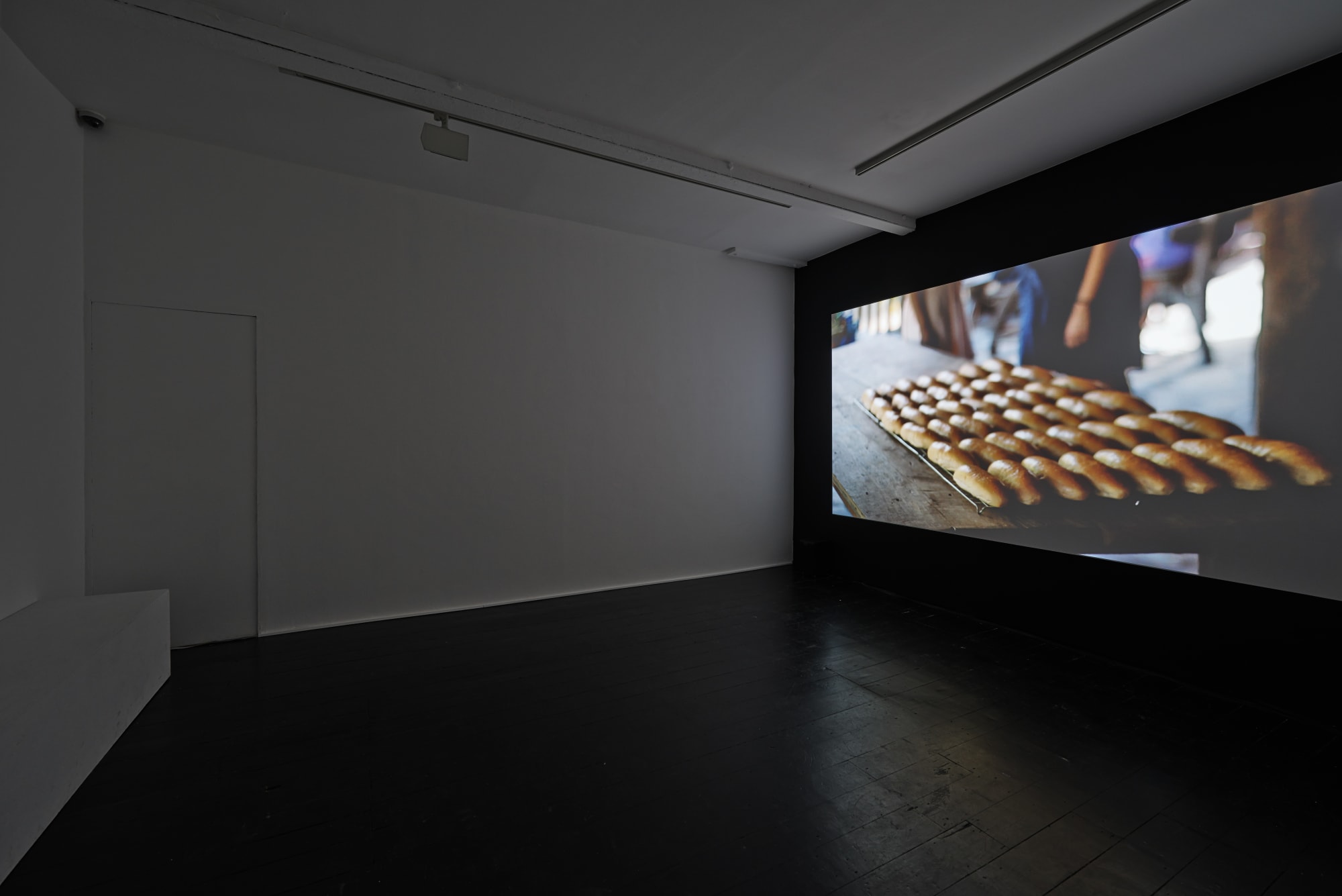 [LONDON} KWAN MAKES BREAD