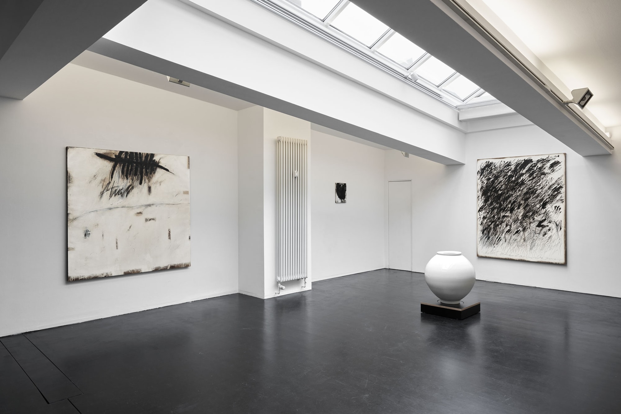 [COLOGNE] THE TRANSCENDENCE OF WHITE