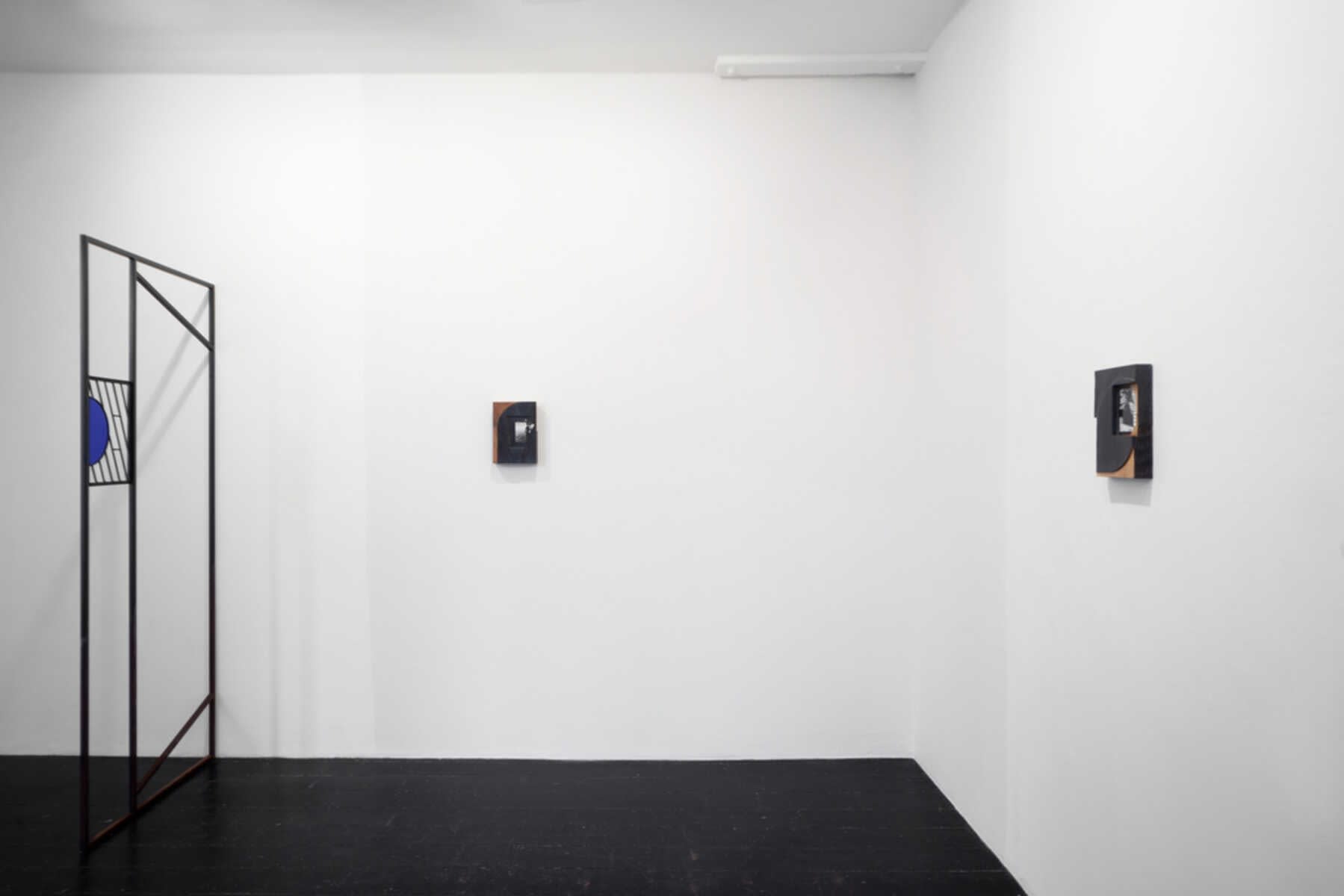 [LONDON] STARING AT THE SUN