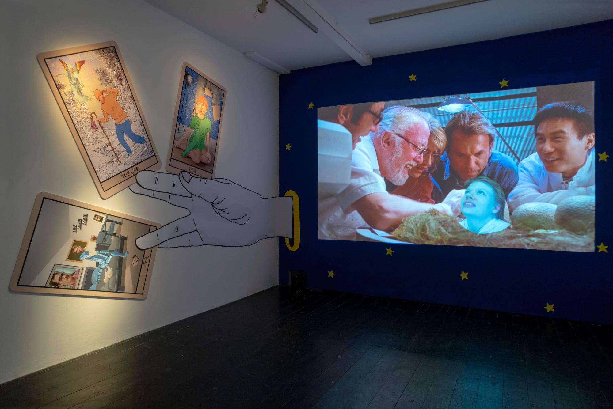 [LONDON] THE HAND THAT DEALT