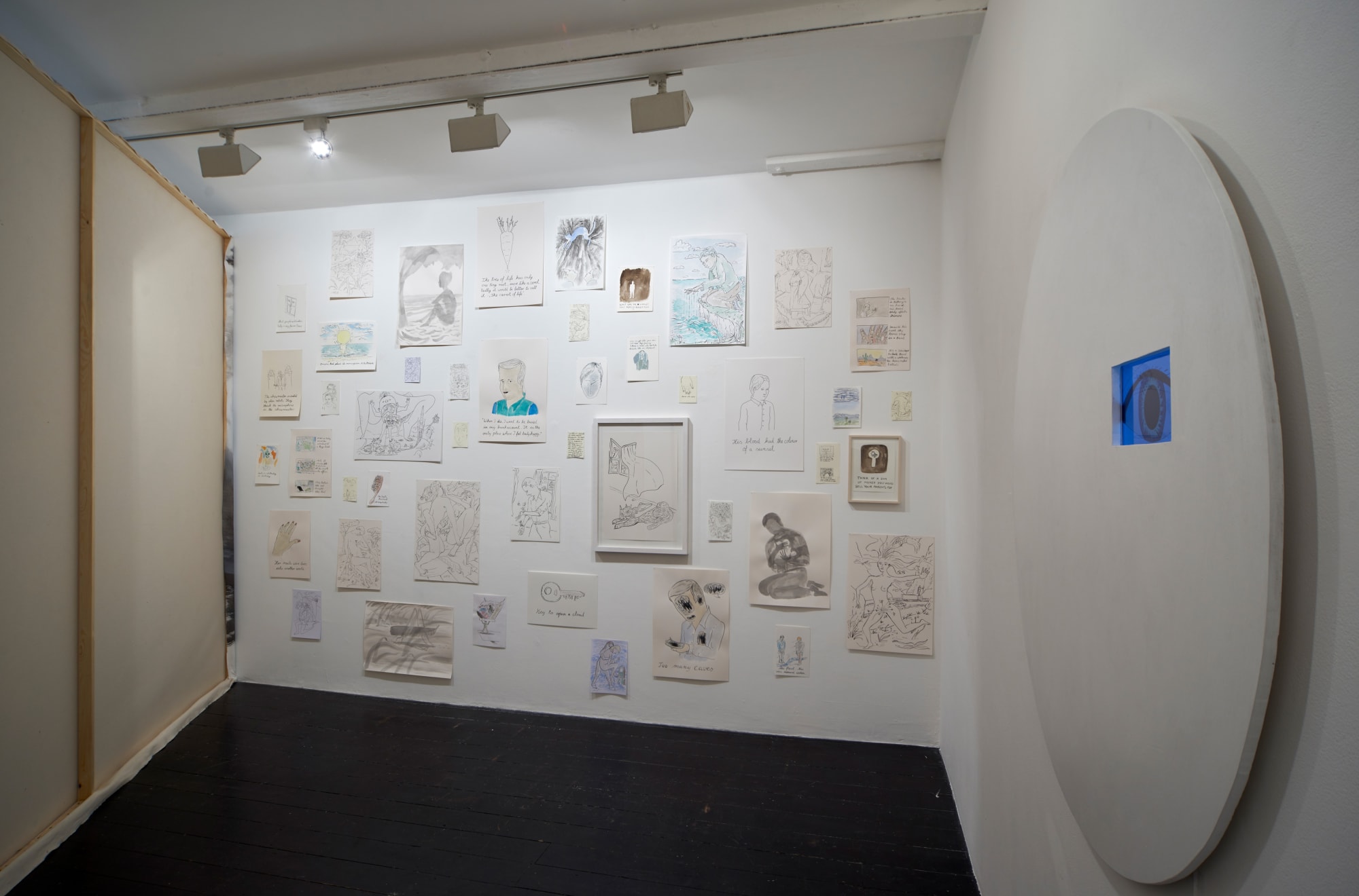 [LONDON] SITTING IN A HOLE THAT HAS THE SHAPE OF A FRIGHTENED CAT