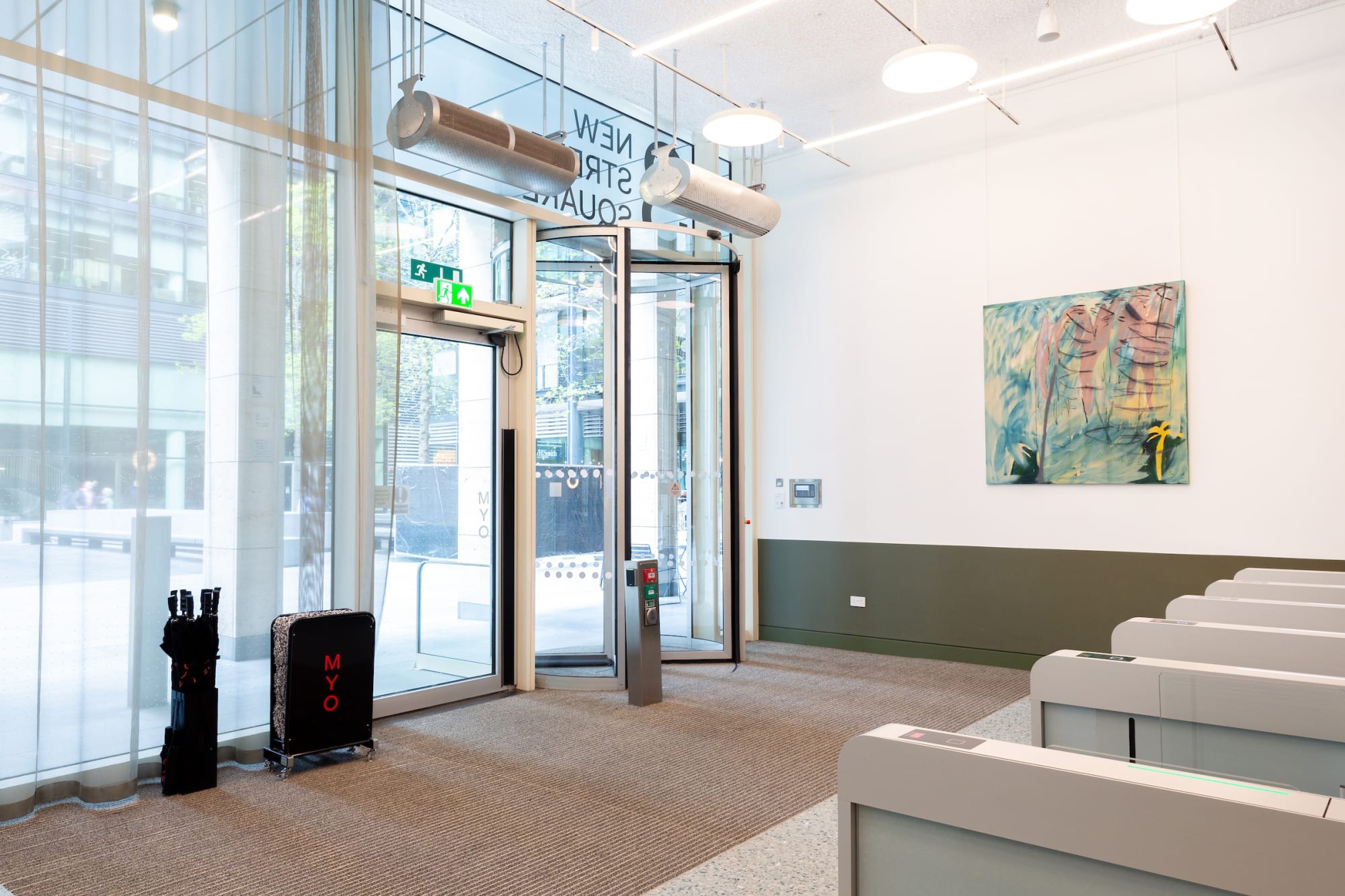 Image courtesy of Demelza Lightfoot Photography