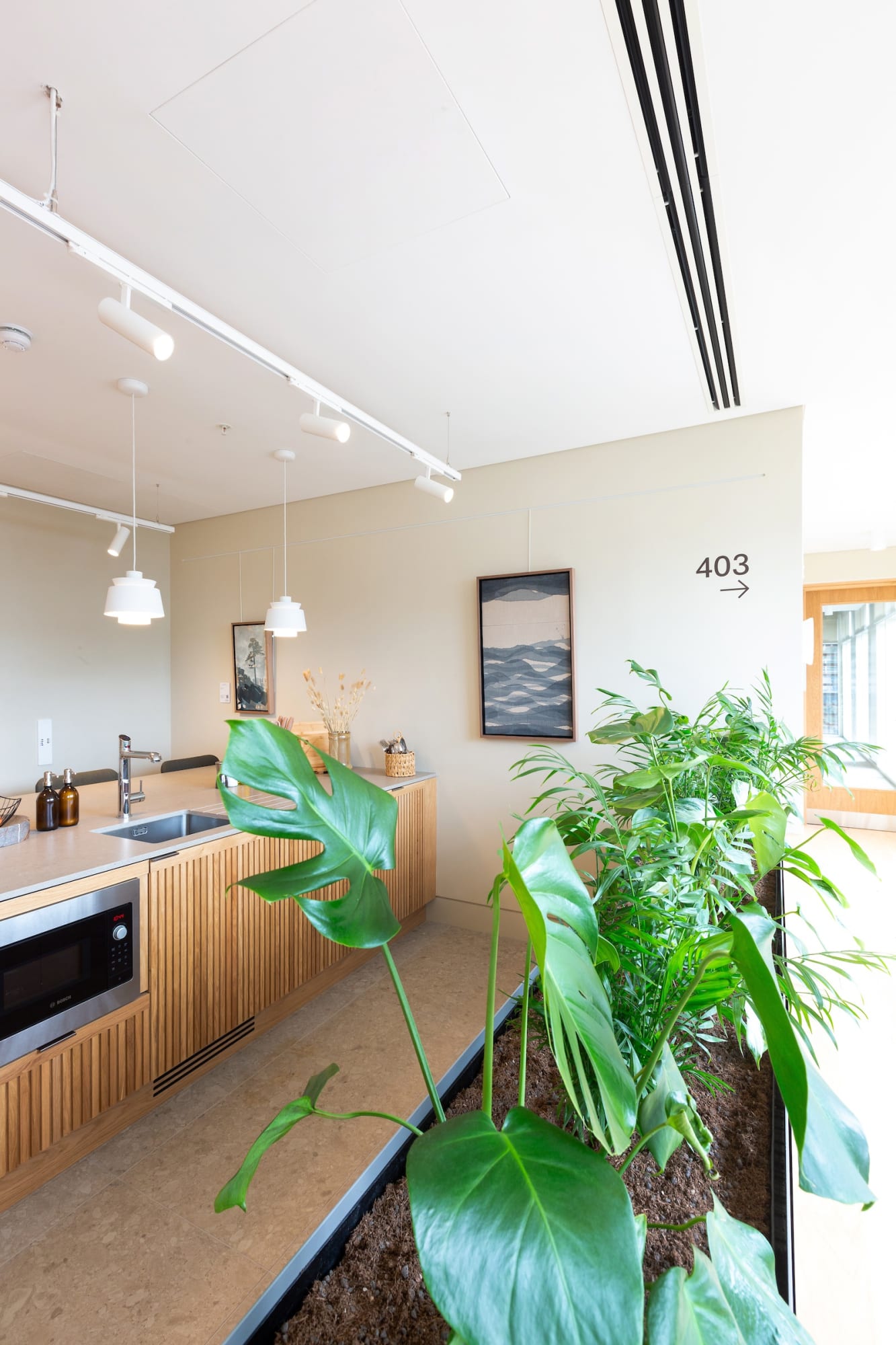 Image courtesy of Demelza Lightfoot Photography