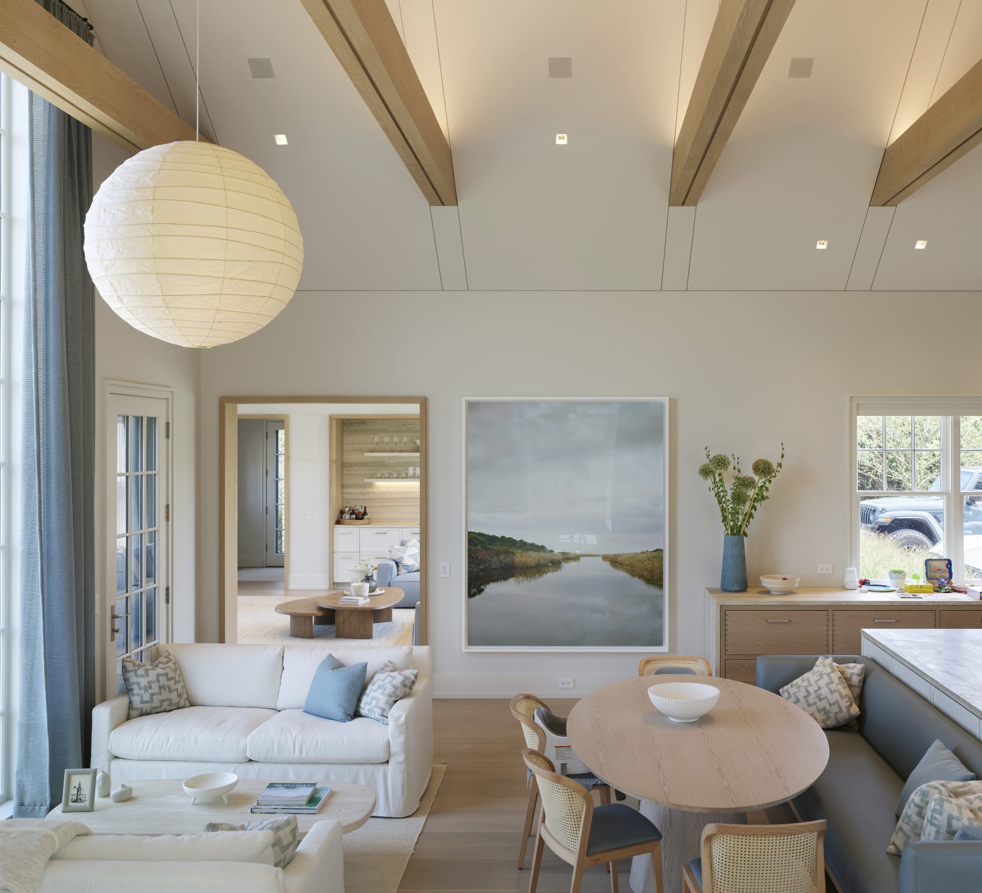 Long Pond 72 × 59 AND 84 × 68 INCHES (213.4 × 172.7 CM.) Private Collection | Nantucket, MA Architect: Workshop APD Photo Credit: Matt Kisiday