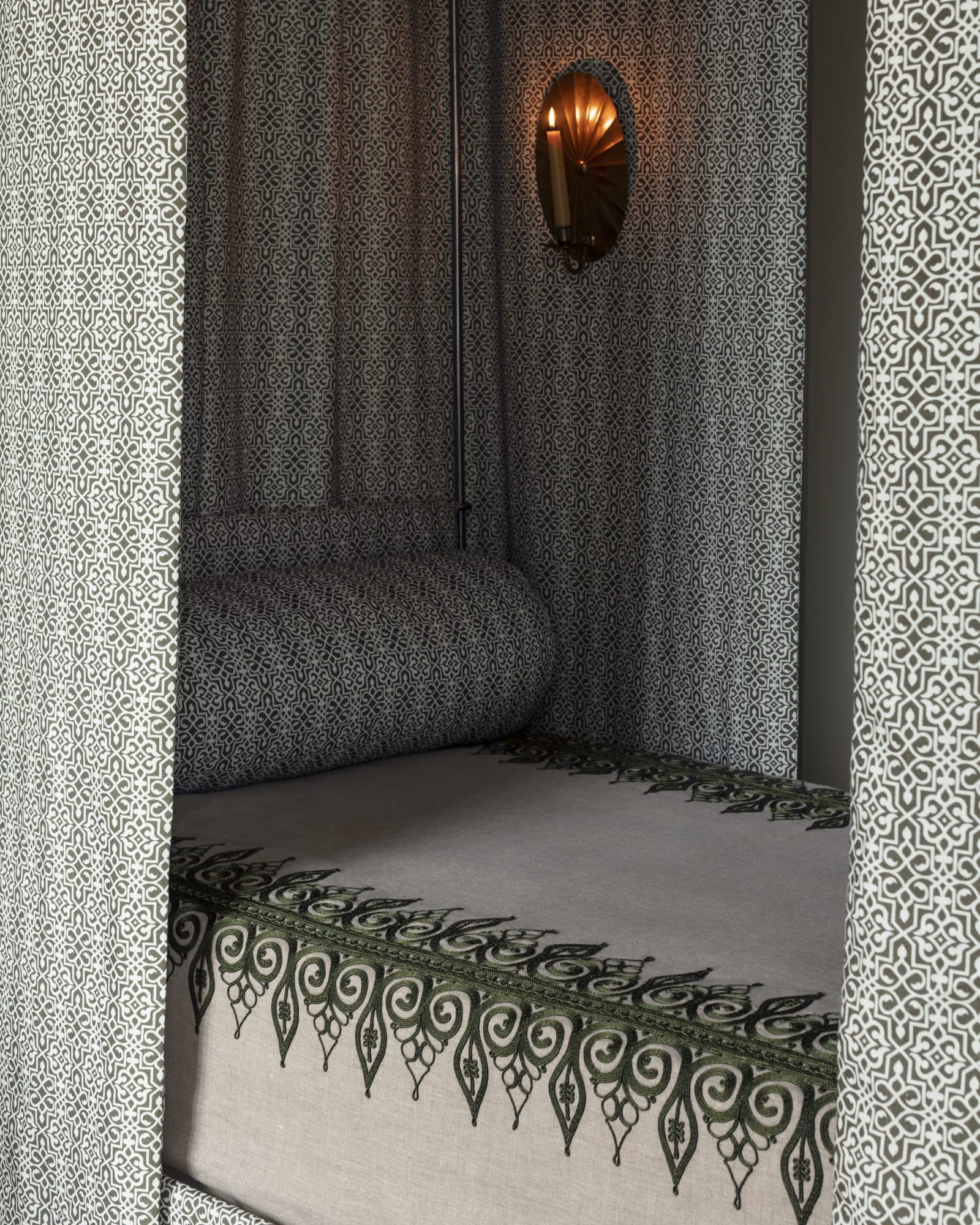 Lulu Lytle of Soane Britain invited me to analyse an antique Egyptian tent panel. This conversation led to an exciting collaboration, resulting in a unique geometric design being developed exclusively for Soane. The pattern, titled Rumi , is now available at Soane. Image Courtsey of Soane Britain.