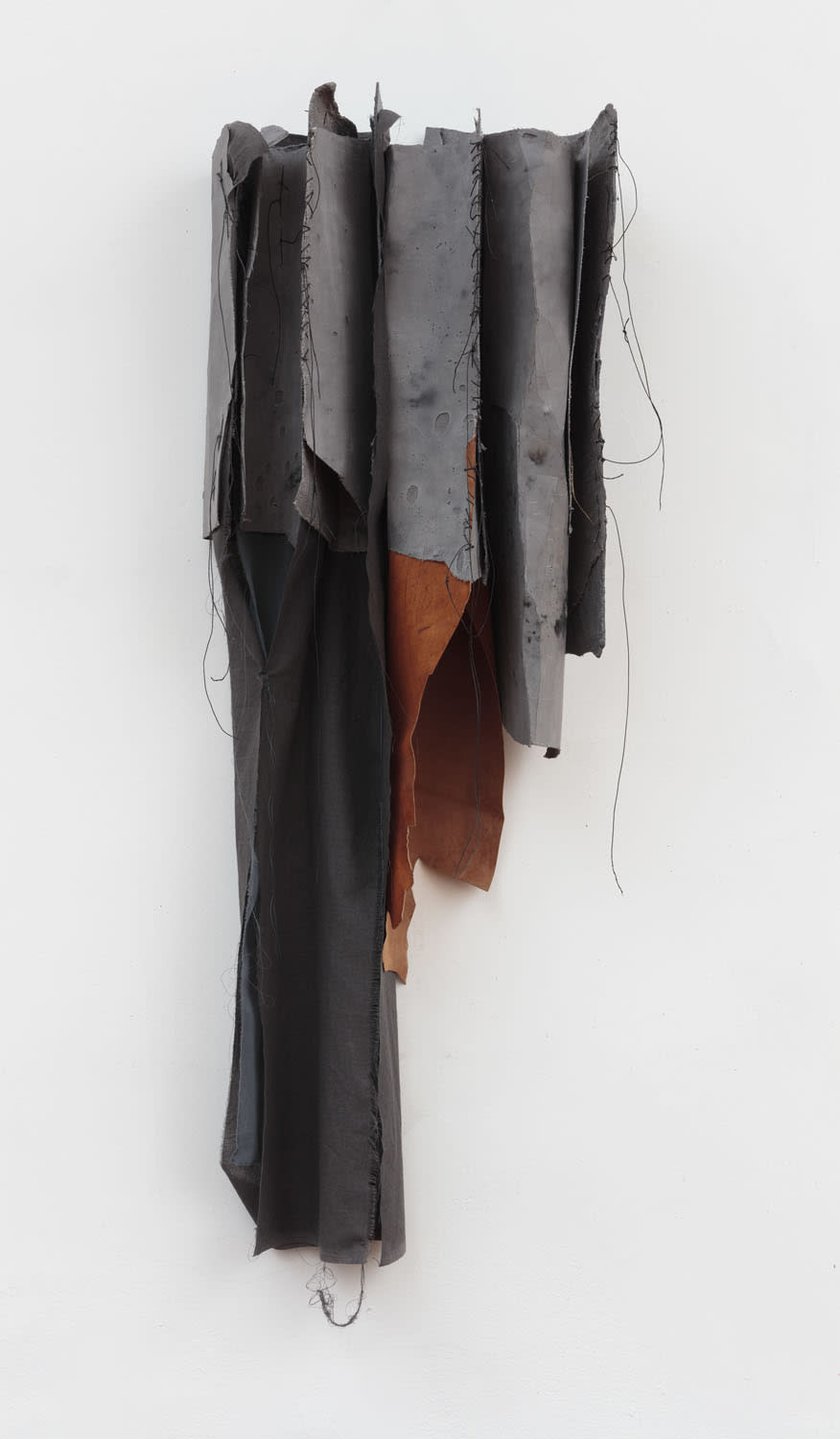 Tom&aacute;s D&iacute;az Cede&ntilde;o Moving Feathers, 2018 pressed plaster, pigments, linen fabric, leather and waxed thread 95 x 45 x 24 cm (37.40 x 17.72 x 9.45 in)