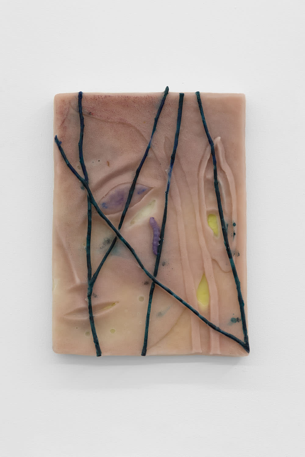 ASMA La gran esfinge morada, 2019 White paraffin wax, encaustic paint, MDF 37 x 27 x 4 cm (14.57 x 10.62 x 1.57 in)