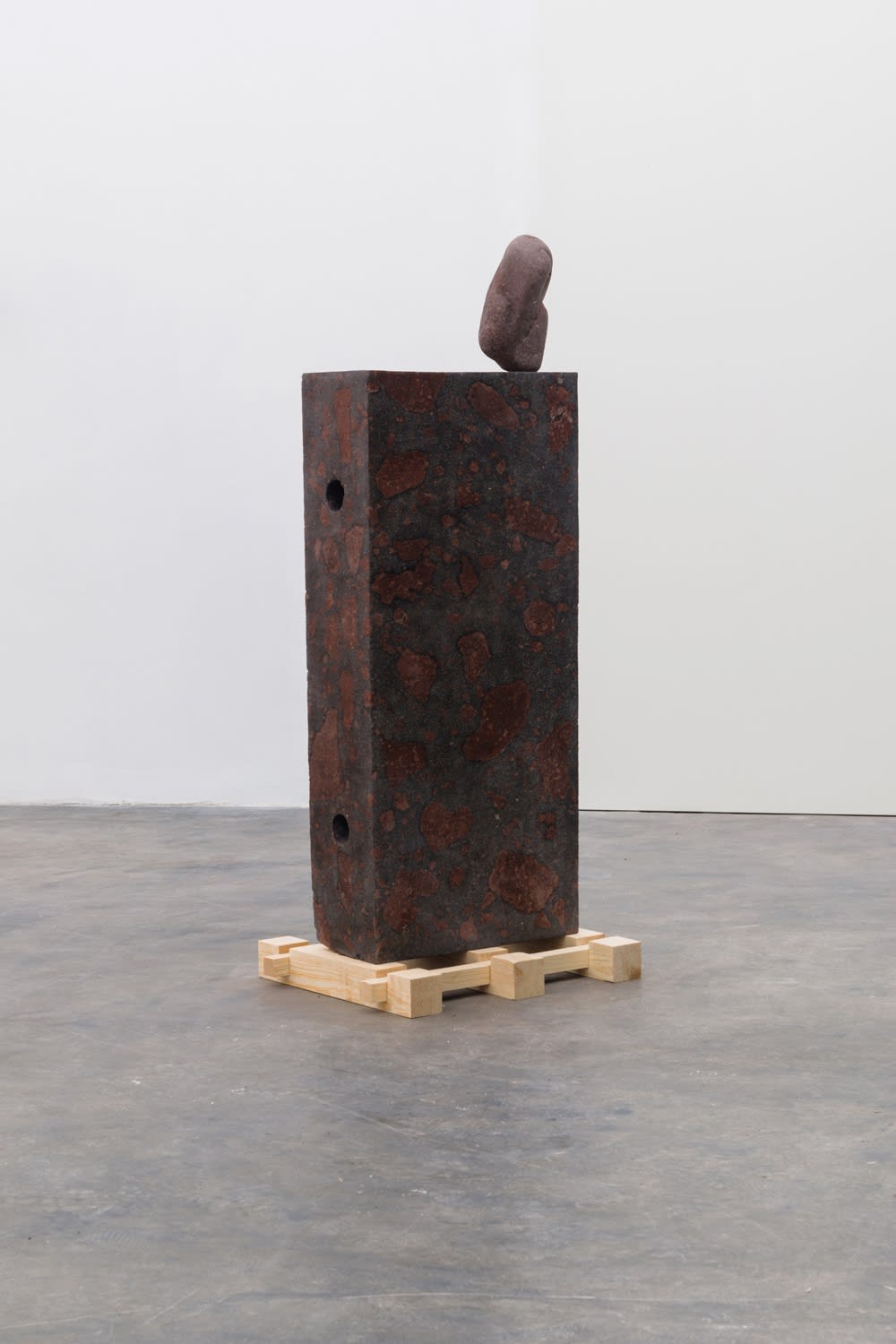 Tezontle Risco, 2017 Pigmented concrete, found stone 91 x 40 x 18 cm (35.83 x 15.75 x 7.09 in)