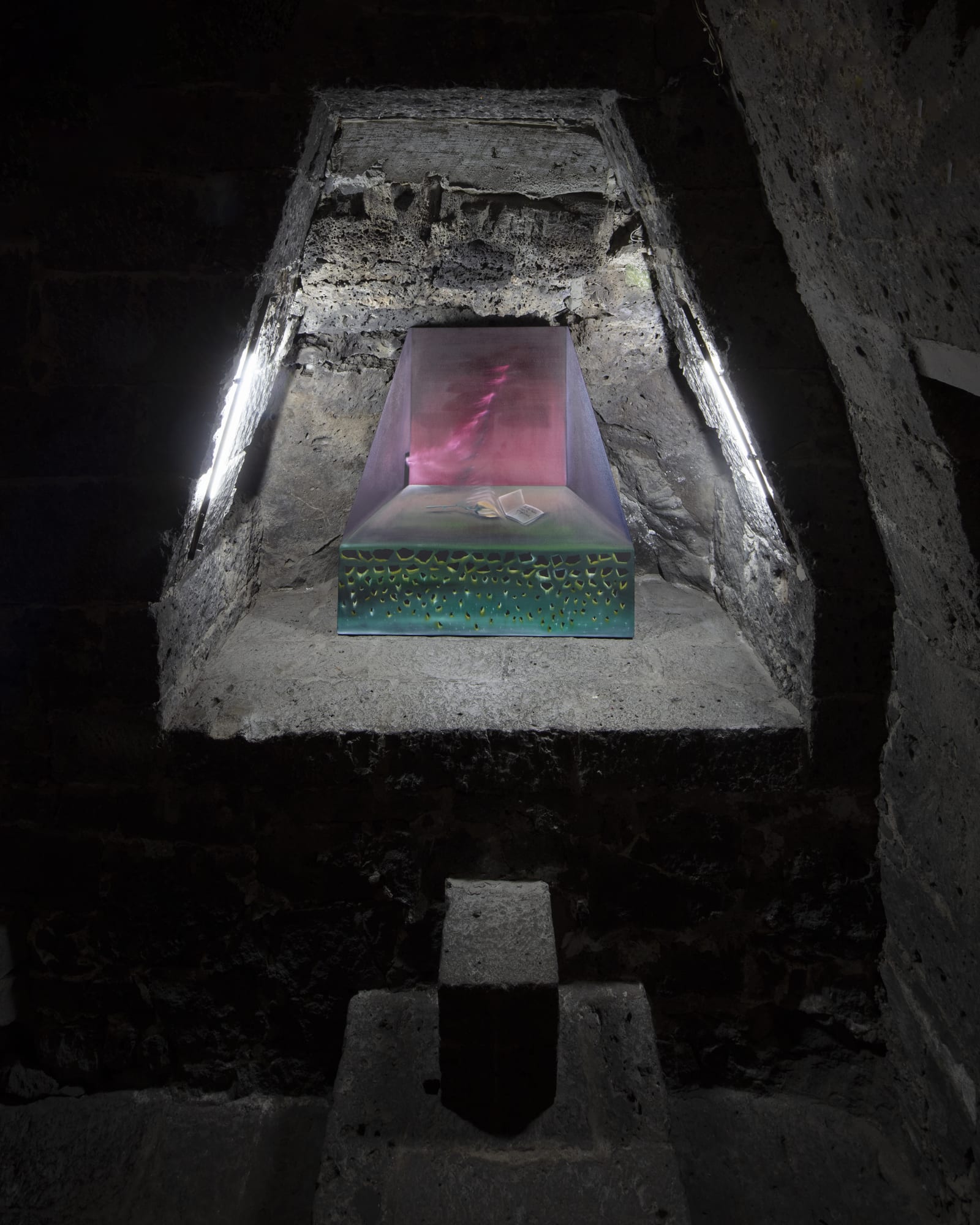 Carolina Fusilier Altar para F, 2025 Oil on canvas 111 x 109 x 3.3 cm (43.7 x 49.2 x 1.1 in)