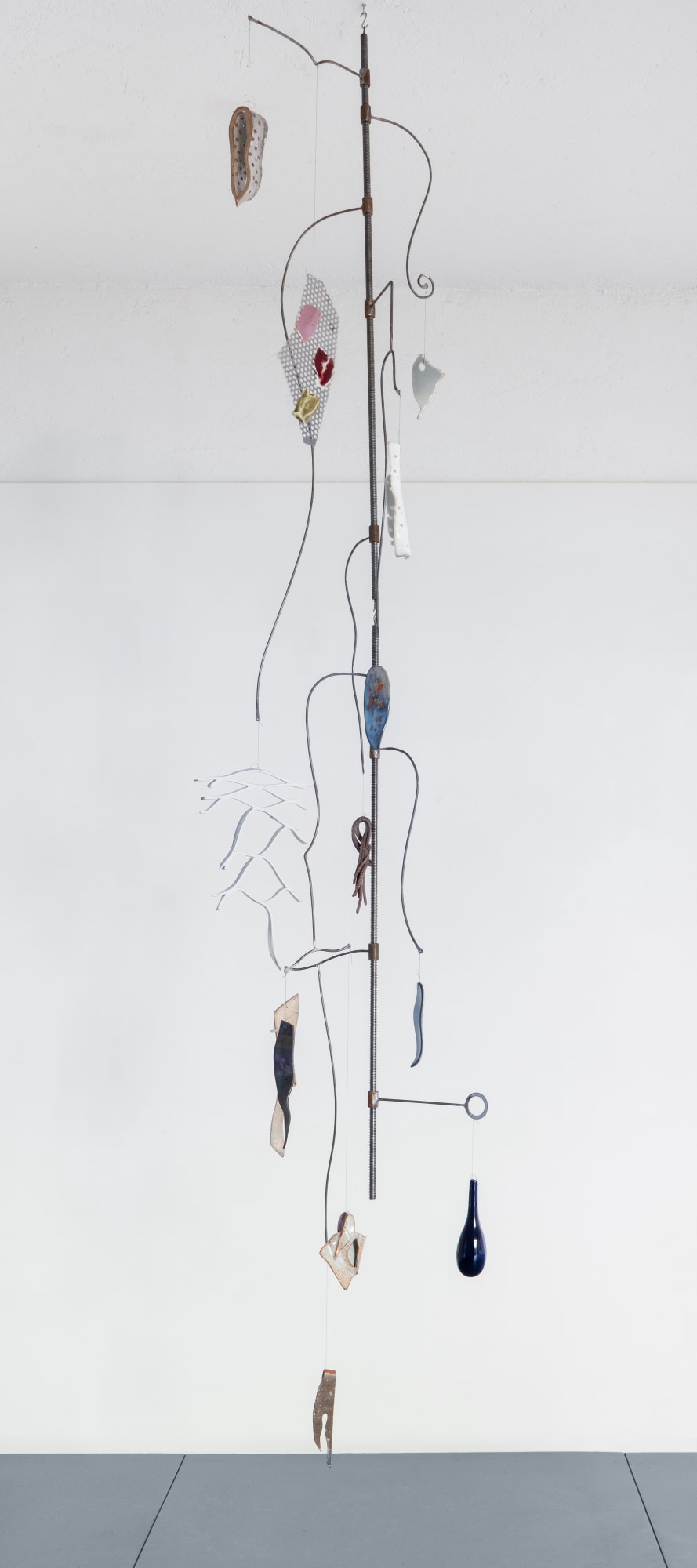 Natalia Ramos Regar dos veces por semana, 2025 Glazed ceramics, steel, fishing line 250 x 60 x 60 cm (98.4 x 23.6 x 23.6 in)