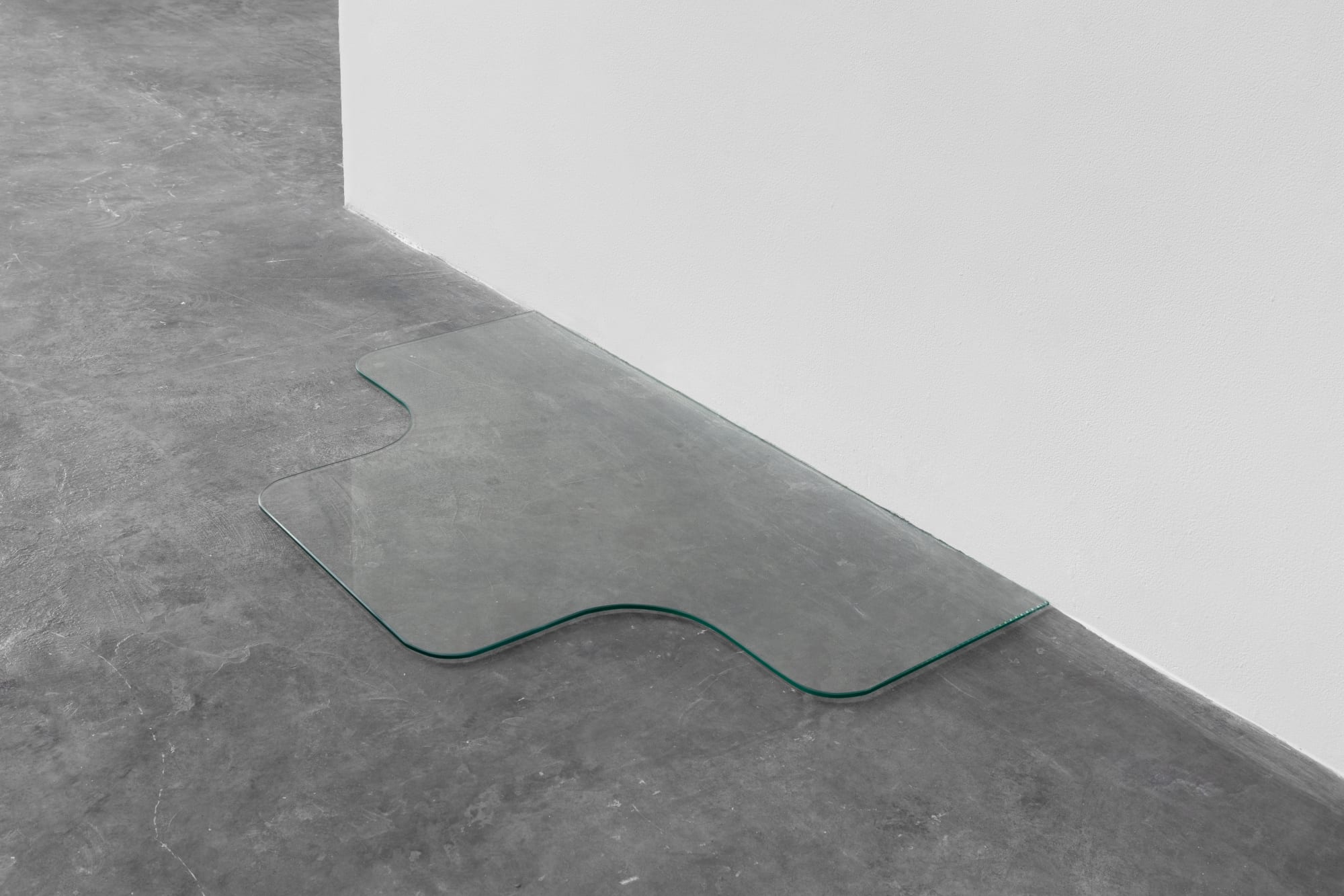 Leo Marz Rolling Chair Mat (for Hardwood Floor), 2022 Glass 120 x 90 cm (47.24 x 35.43 in)