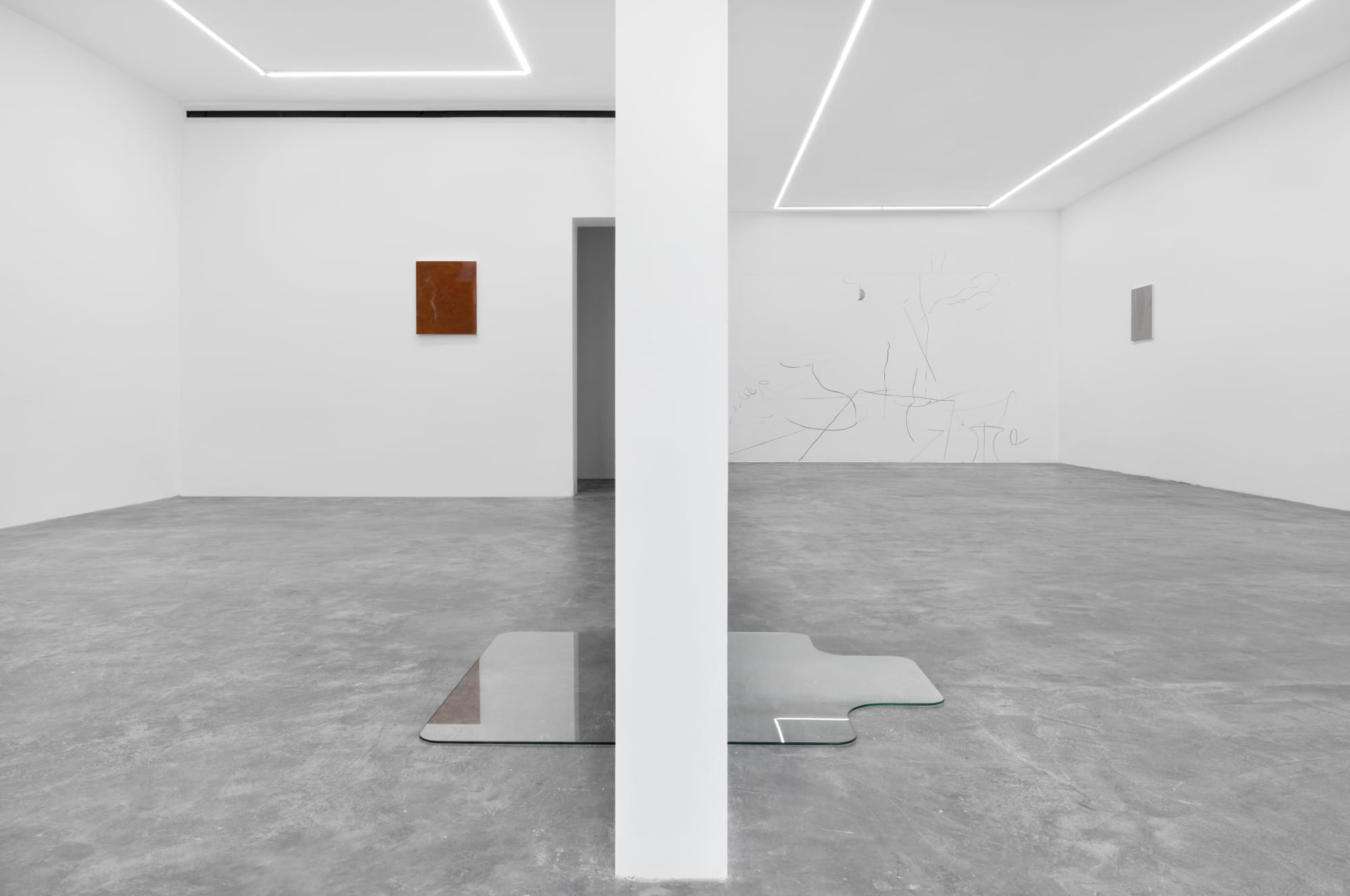 Leo Marz, Futuristic Flower, 2022 Installation view